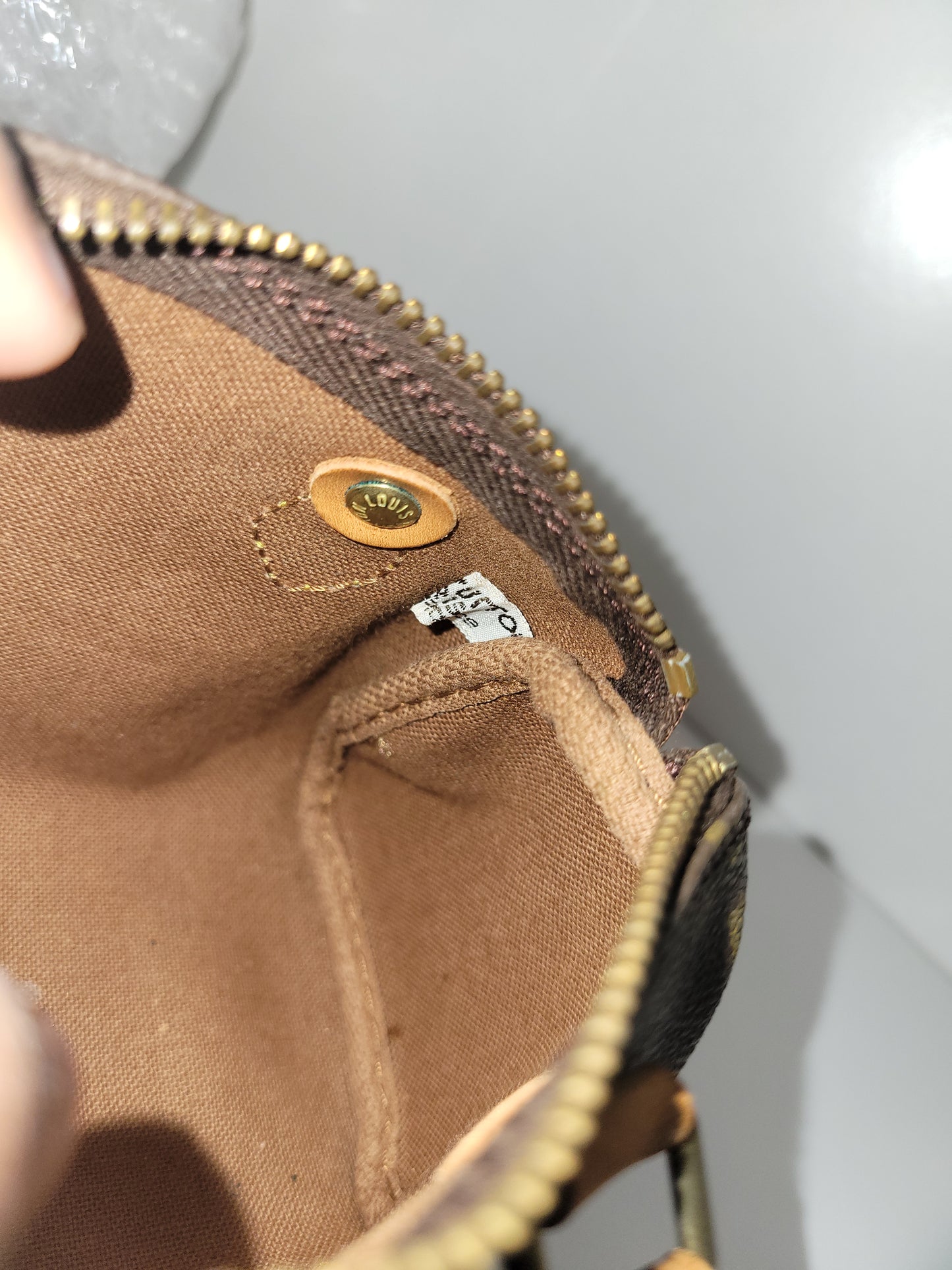 Louis Vuitton Monogram Mini Speedy w/ Strap