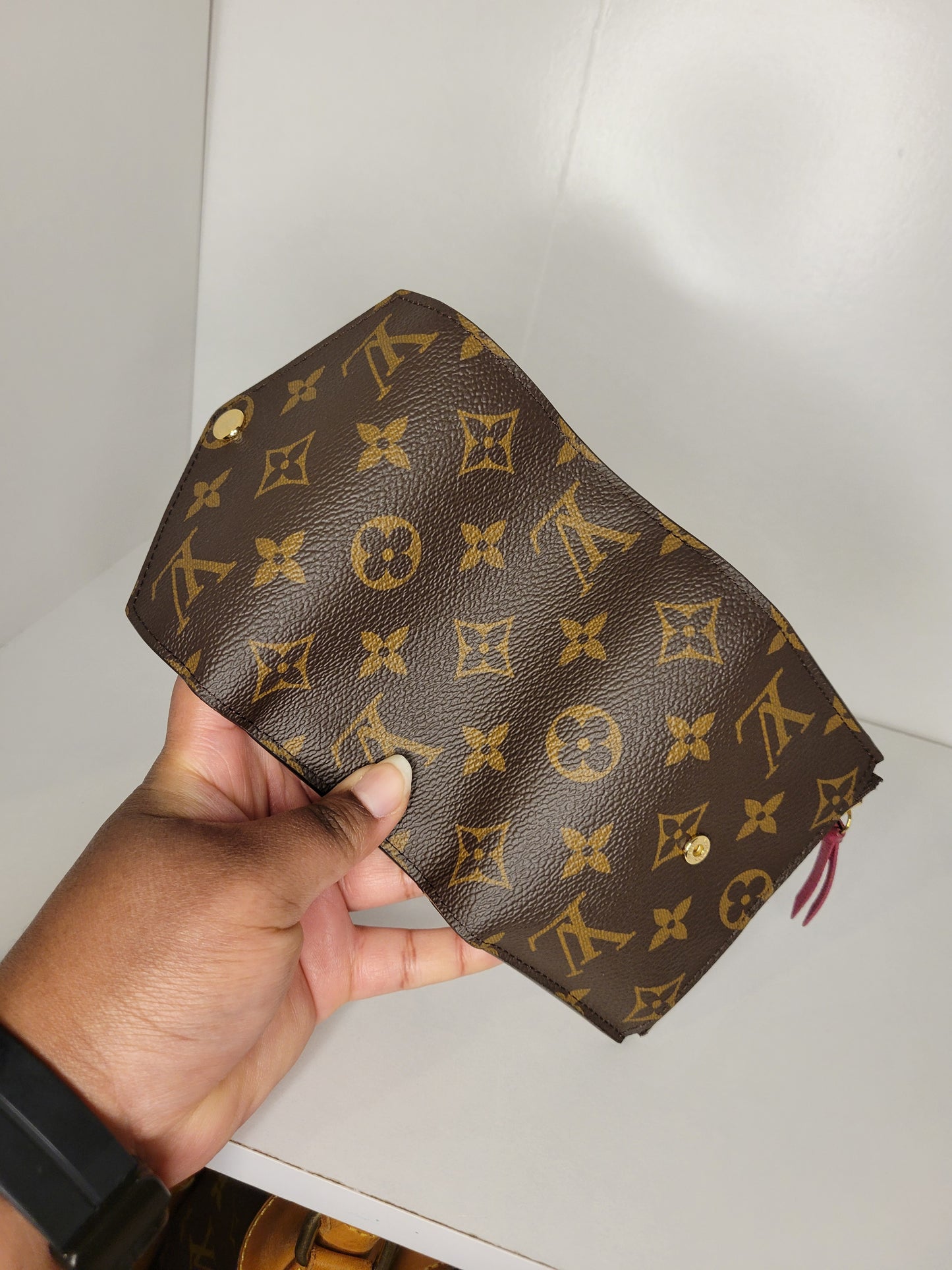 Louis Vuitton Monogram Victorine 💾