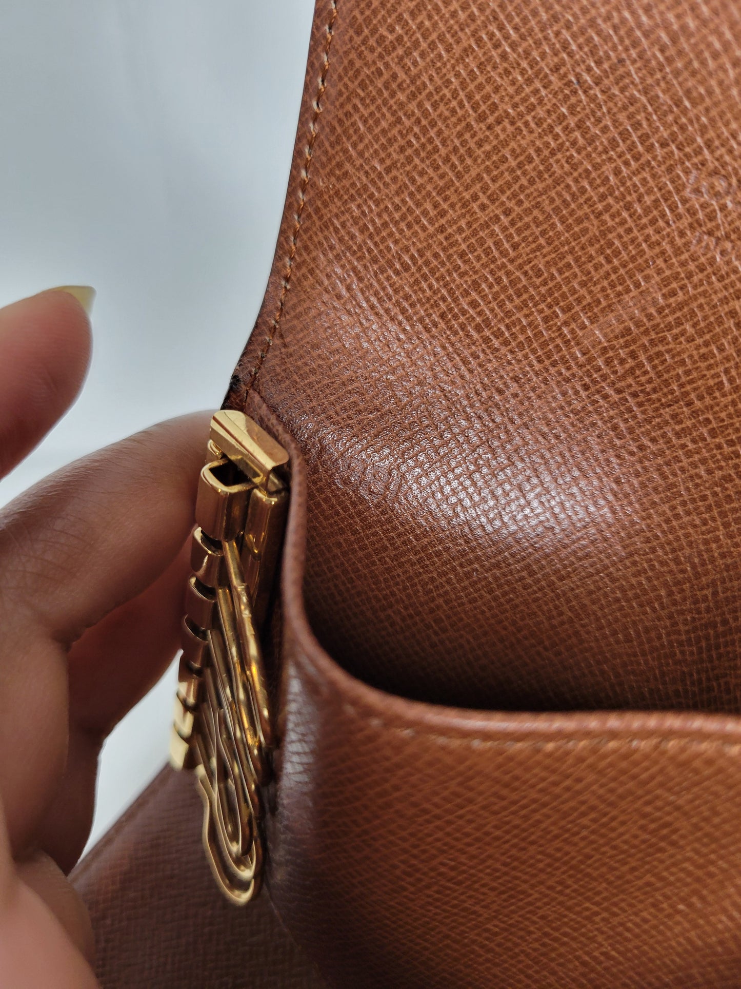 Louis Vuitton Vintage Monogram Key Holder 881