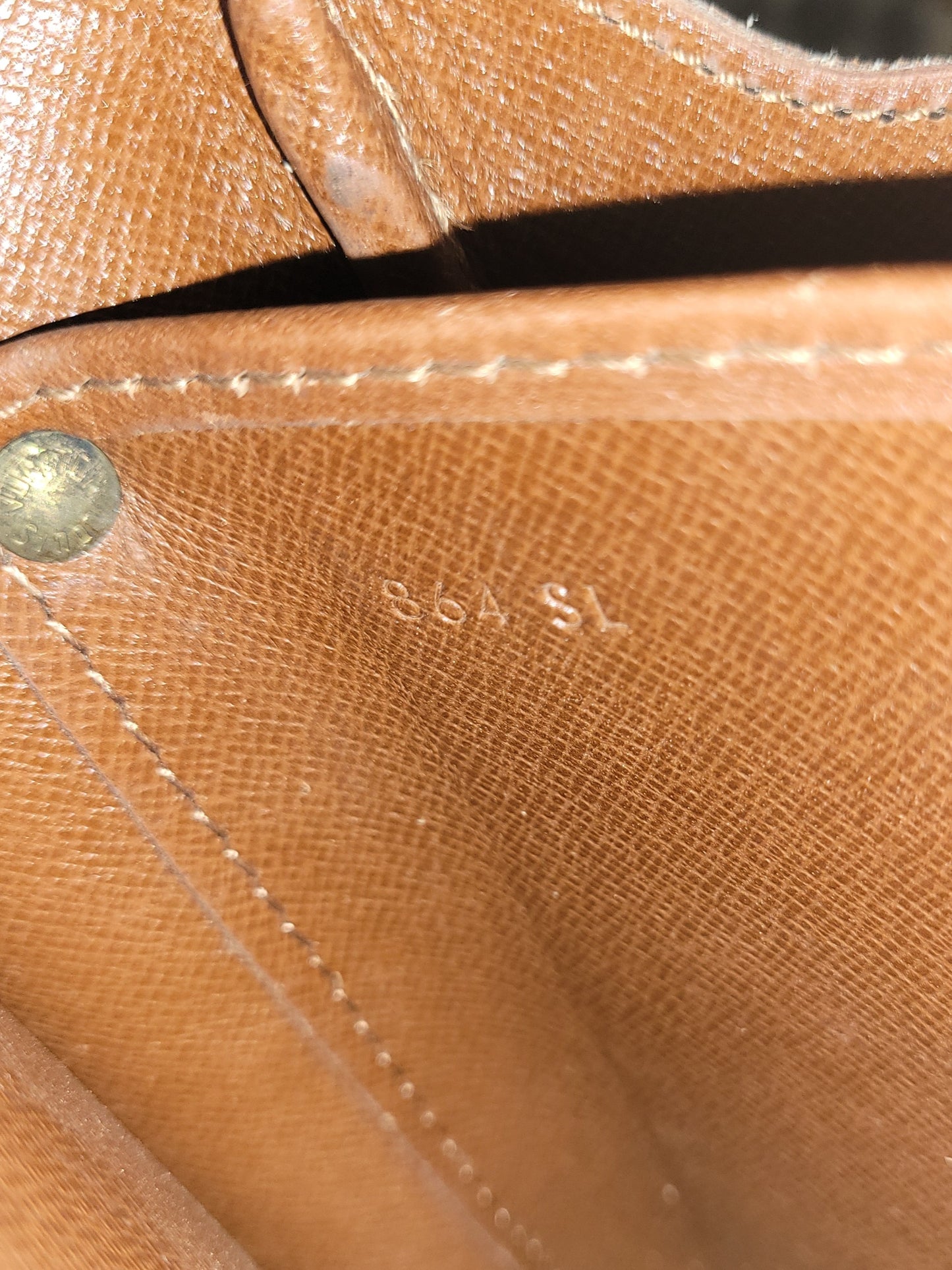 Louis Vuitton Vintage Cartouchiere MM 864 SL