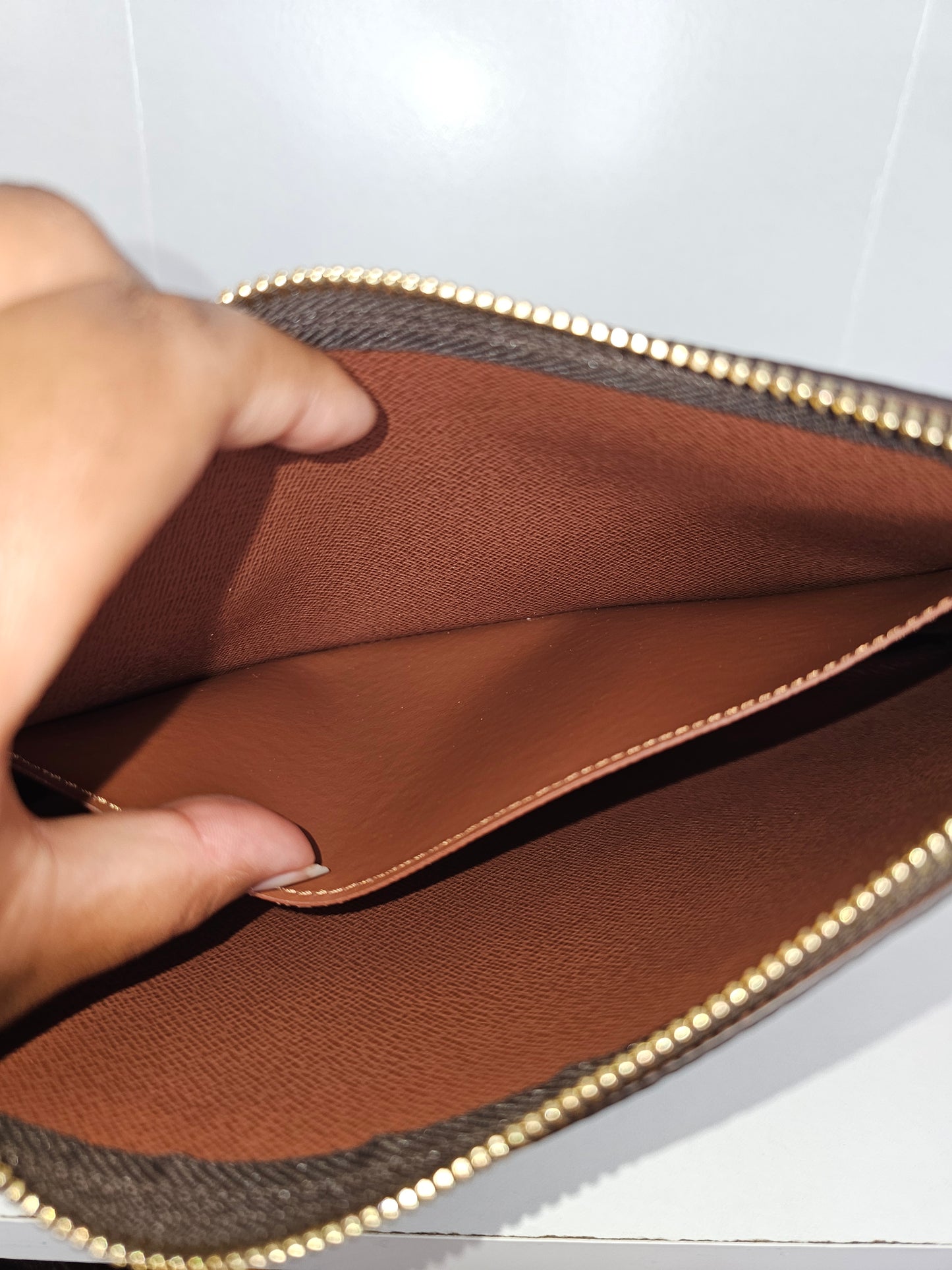 Louis Vuitton Monogram Key Pouch M MM0296