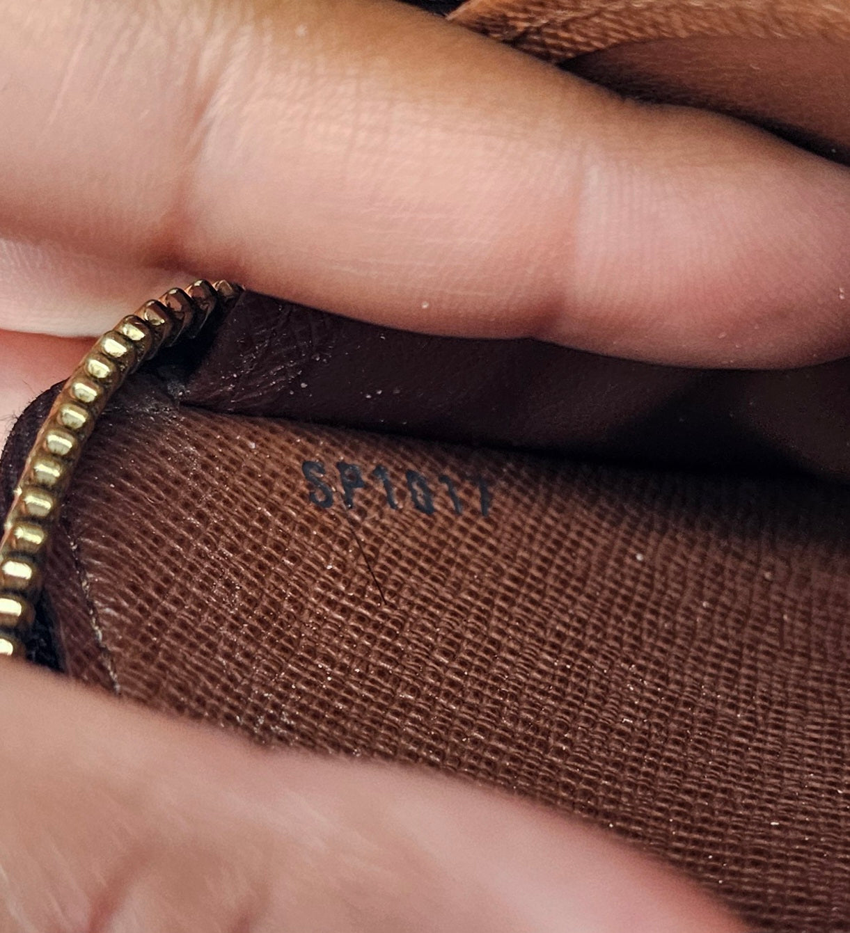 Louis Vuitton Monogram Zippy Wallet SP1017