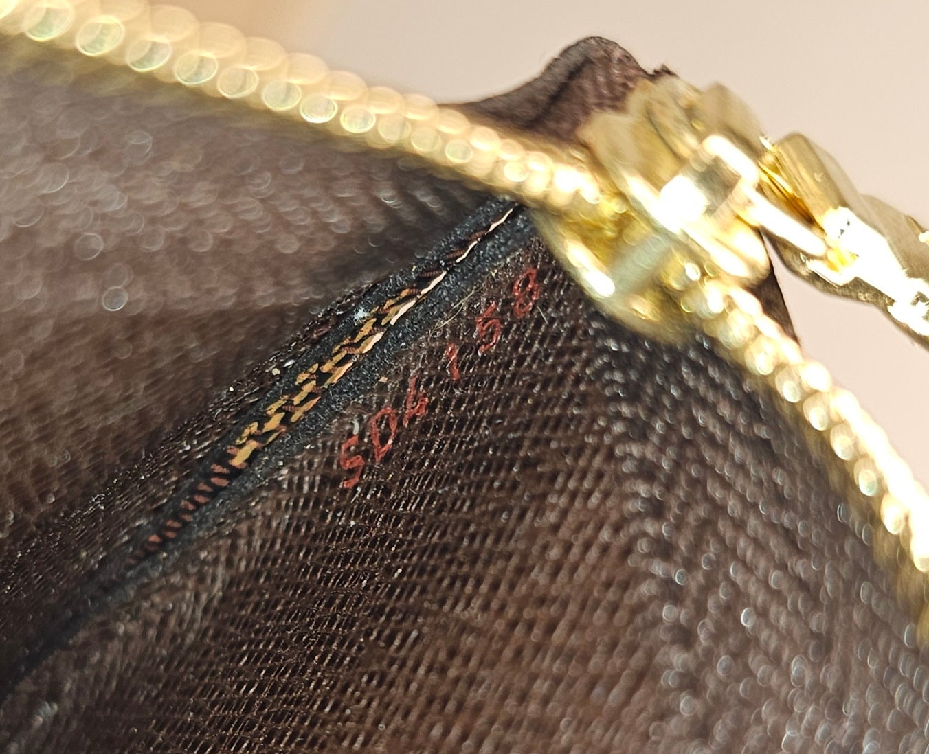 Louis Vuitton Damier Ebene Key Pouch SD4158