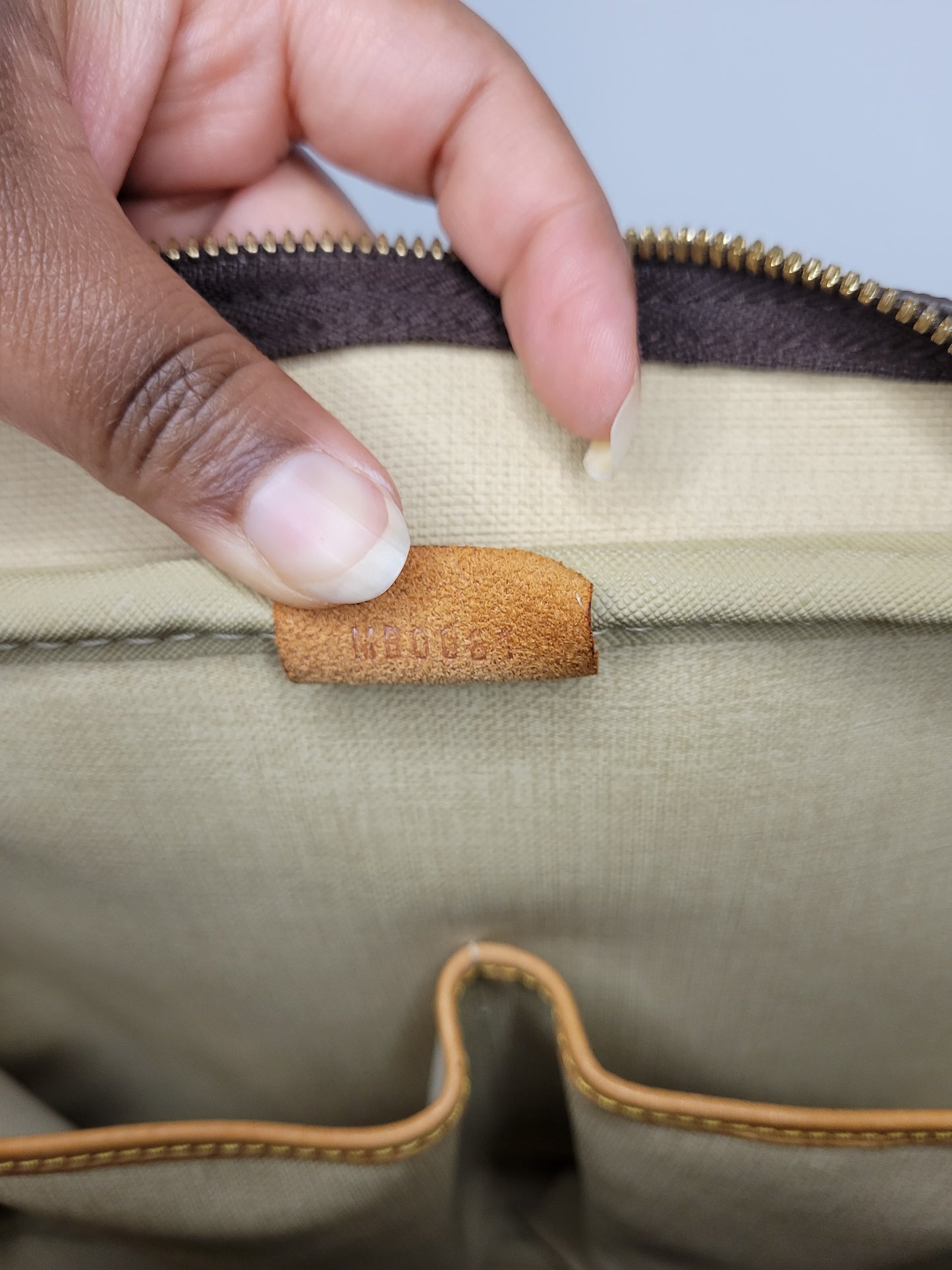 Louis Vuitton Monogram Deauville MB0081