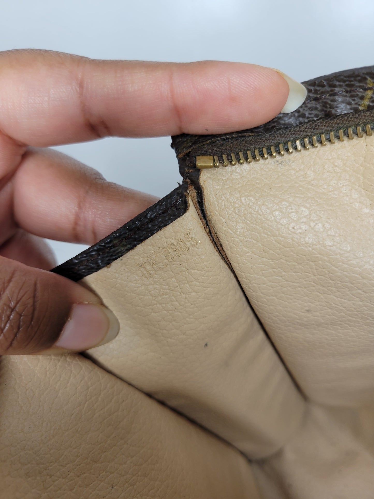 Louis Vuitton Monogram Toiletry 26 TH8905