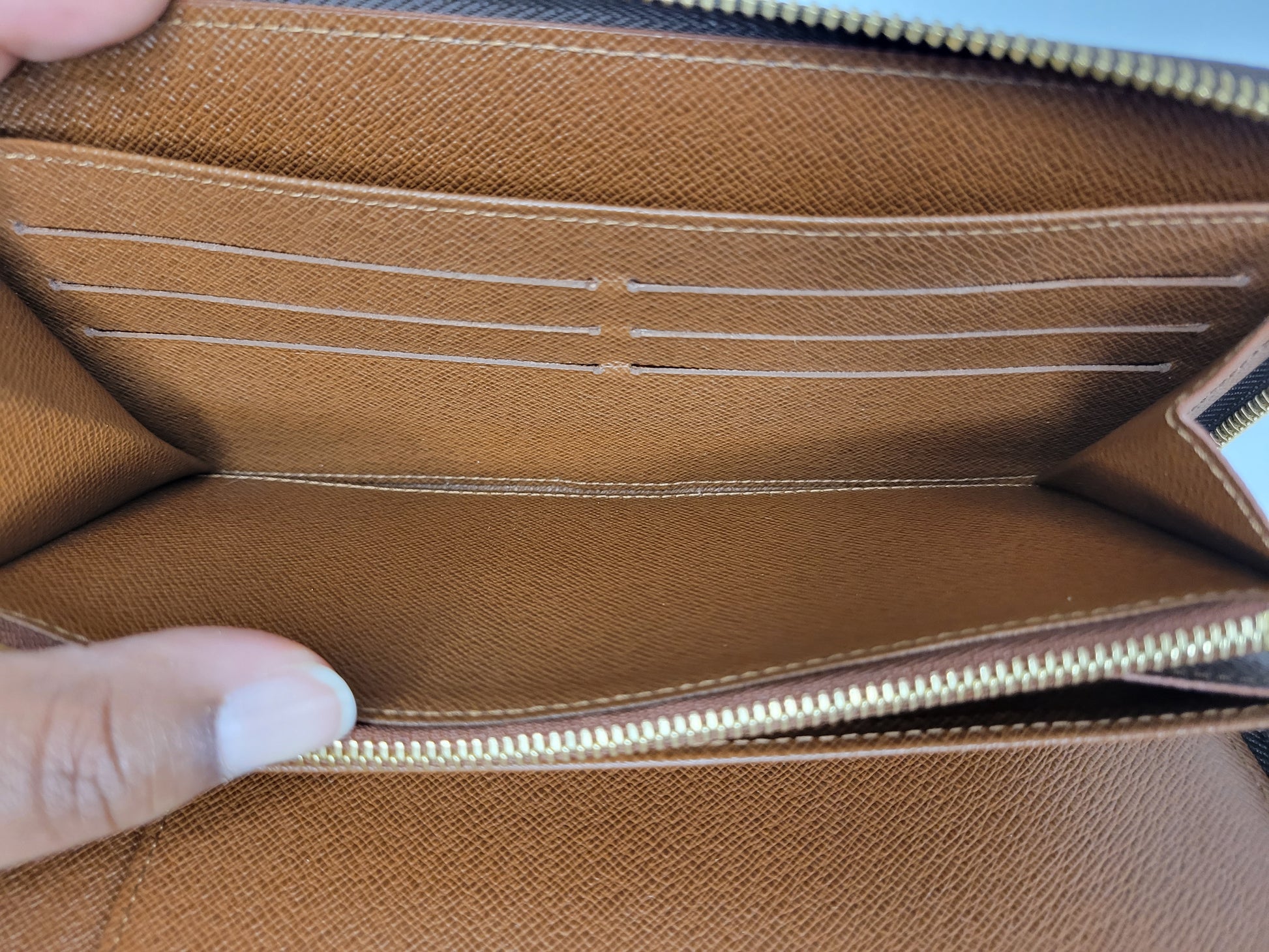 Louis Vuitton Monogram Poche Escapade Organizer Wallet – Joyce's