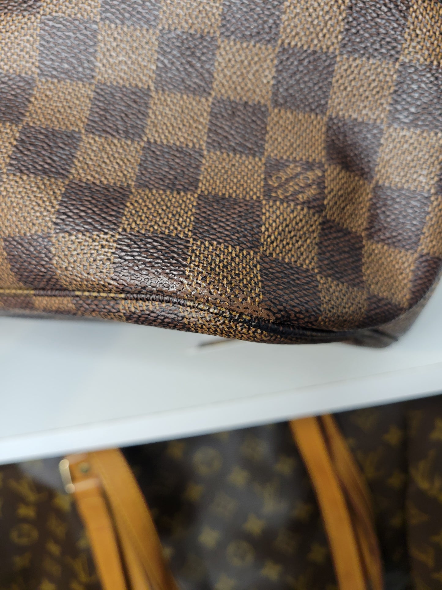 Louis Vuitton Damier Ebene Neverfull Tote MM AR0140