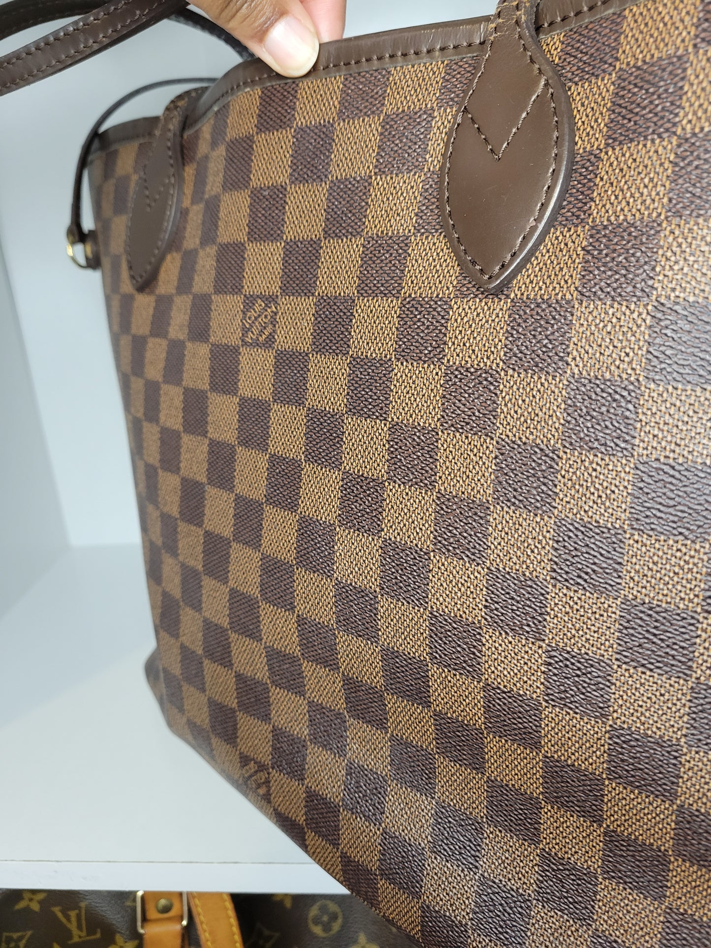 Louis Vuitton Damier Ebene Neverfull Tote MM AR0140