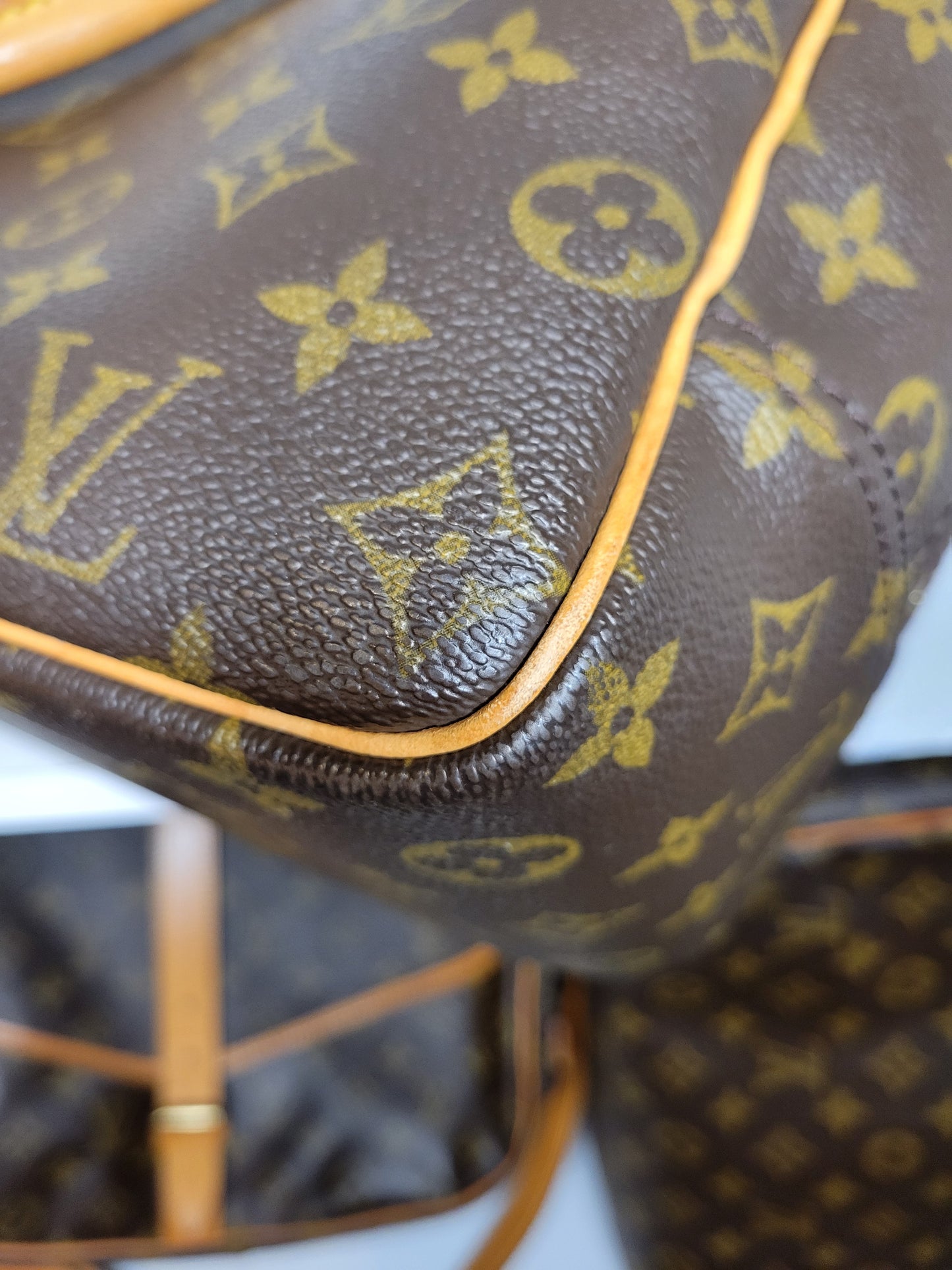 Louis Vuitton Monogram Deauville Handbag VI1908