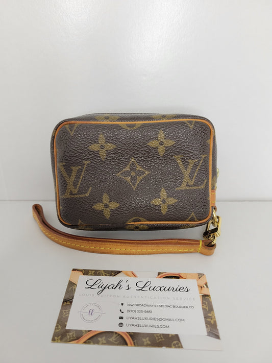 Louis Vuitton Monogram Wapity Clutch