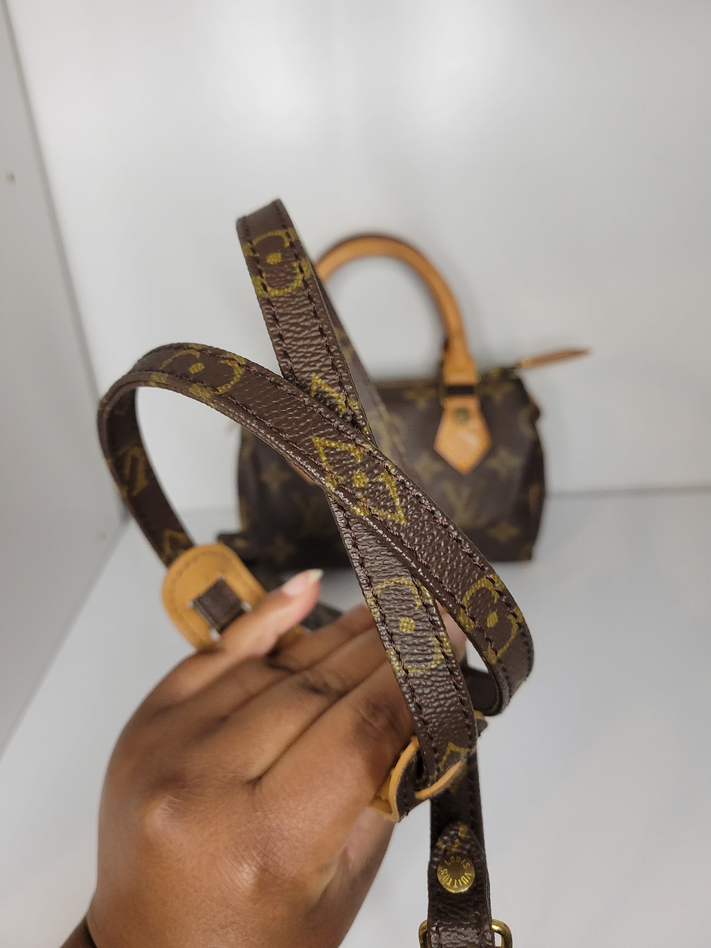 (Reserved) Louis Vuitton Mini Speedy HL with LV Strap TH0991