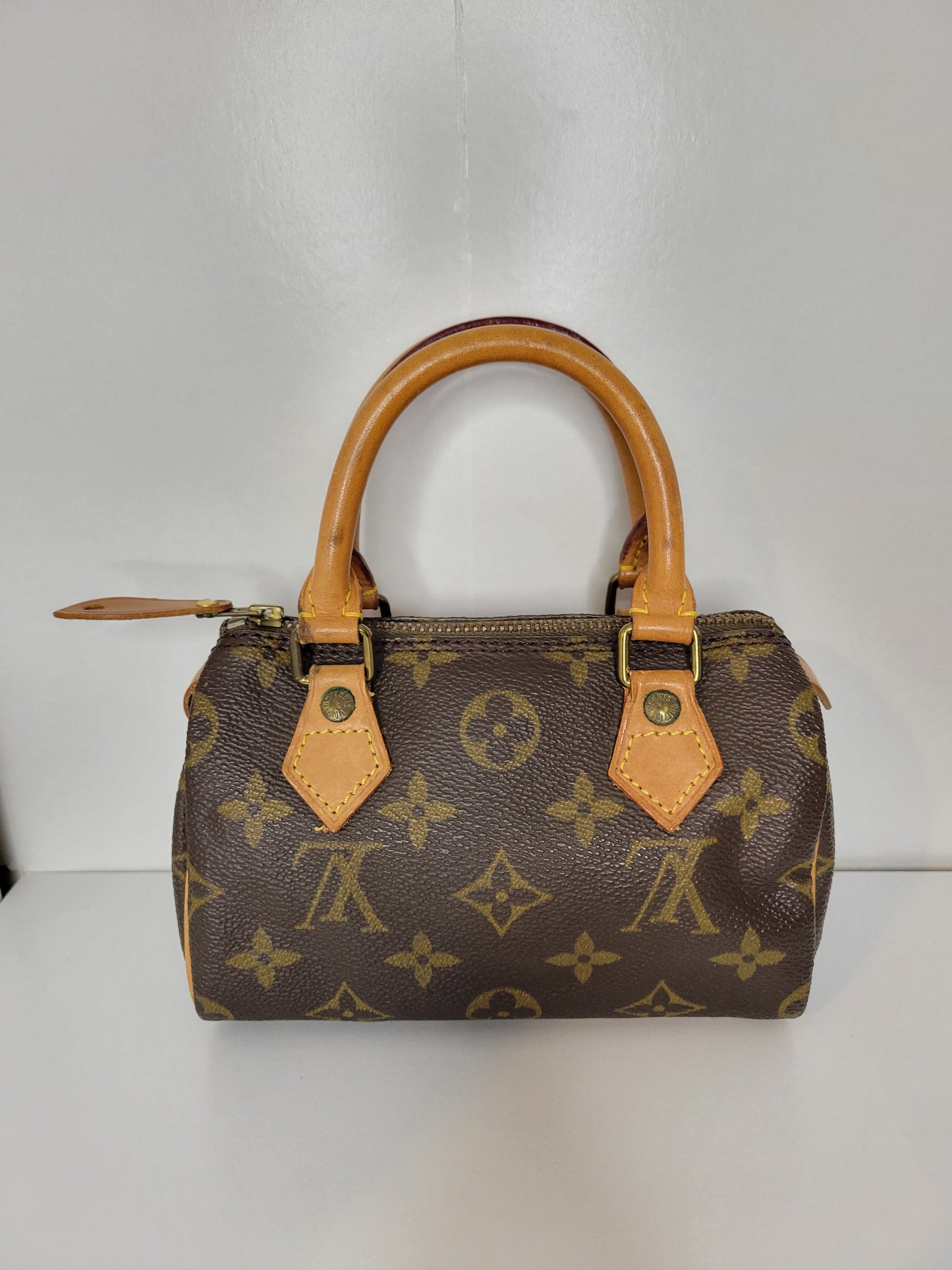 (Reserved) Louis Vuitton Mini Speedy HL with LV Strap TH0991