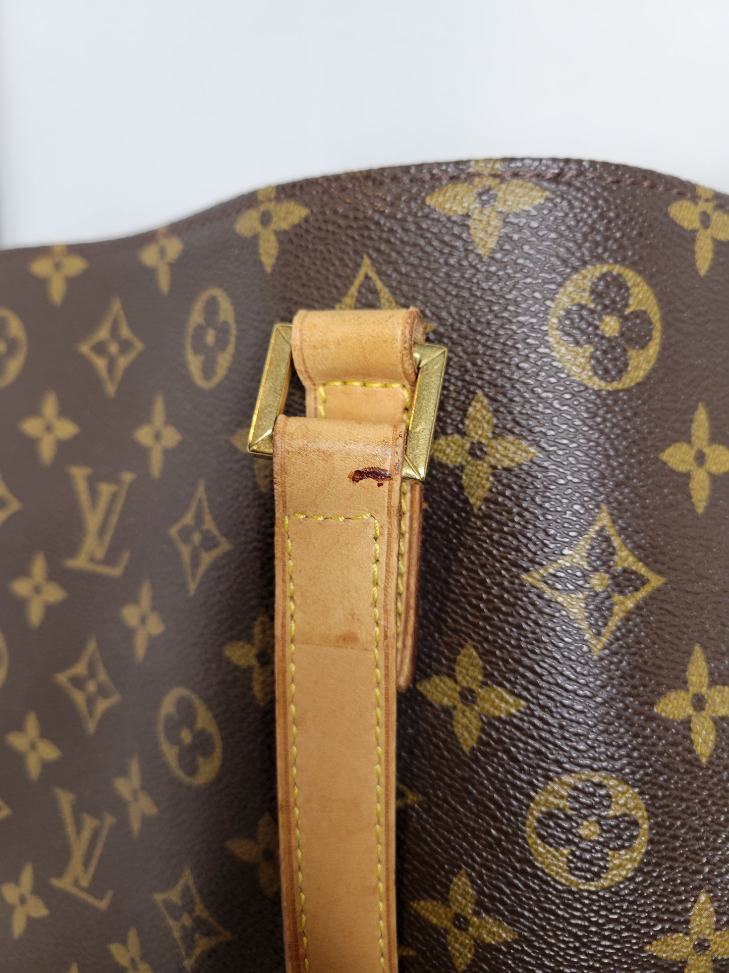 Louis Vuitton Monogram Cabas Alto AR0050