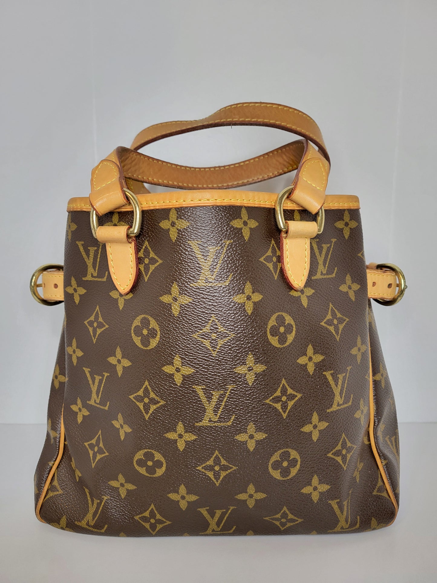 Louis Vuitton Batignolles Handbag VI0097