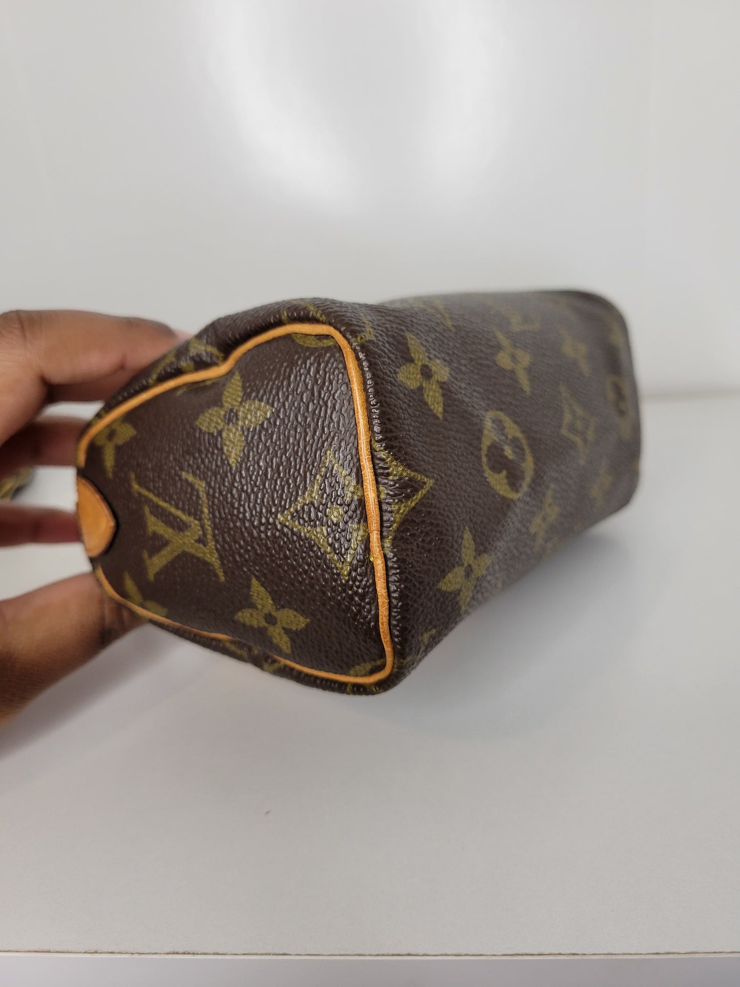 Louis Vuitton Mini Speedy Monogram w/ Strap