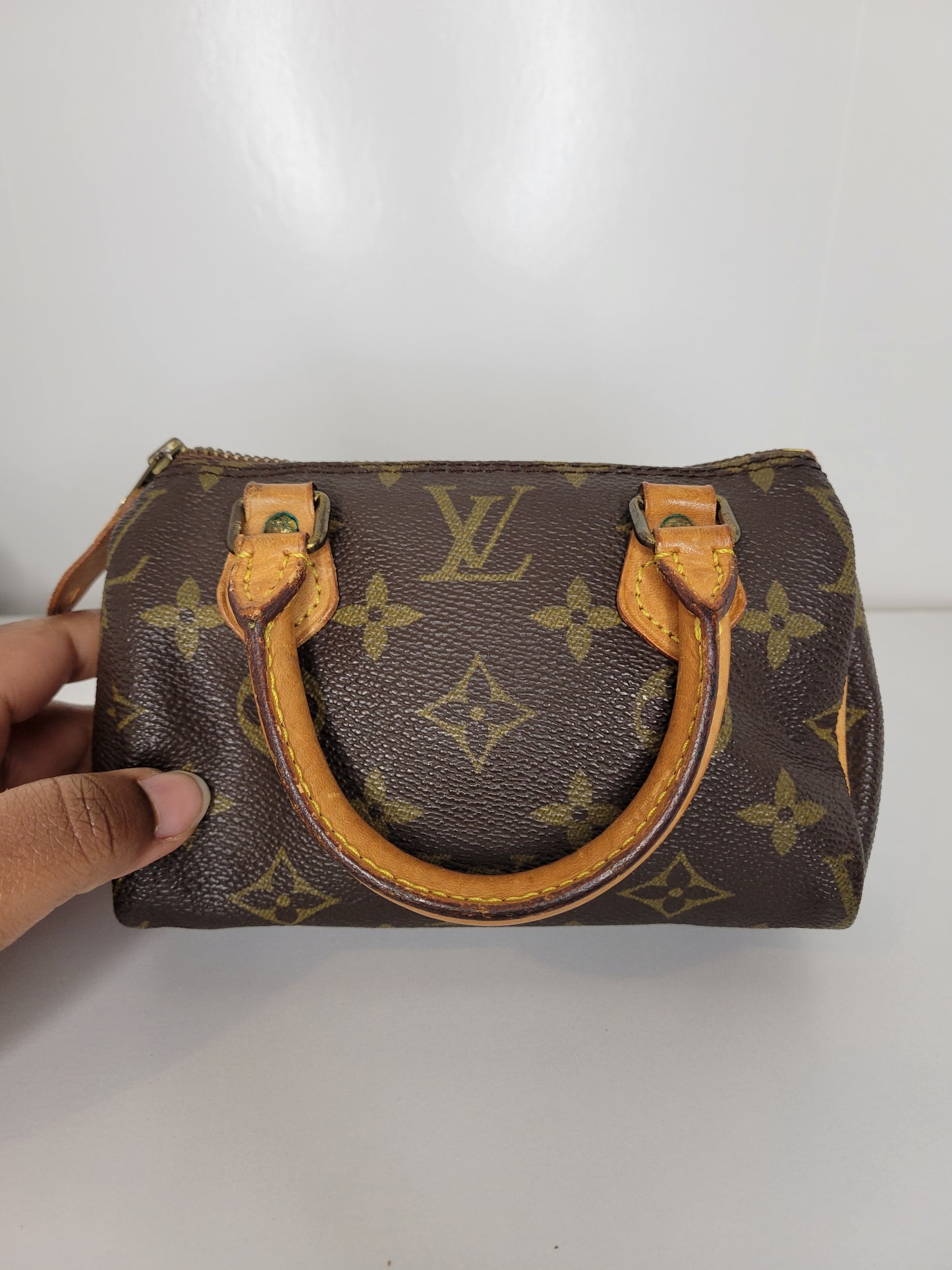 Louis Vuitton Mini Speedy Monogram w/ Strap