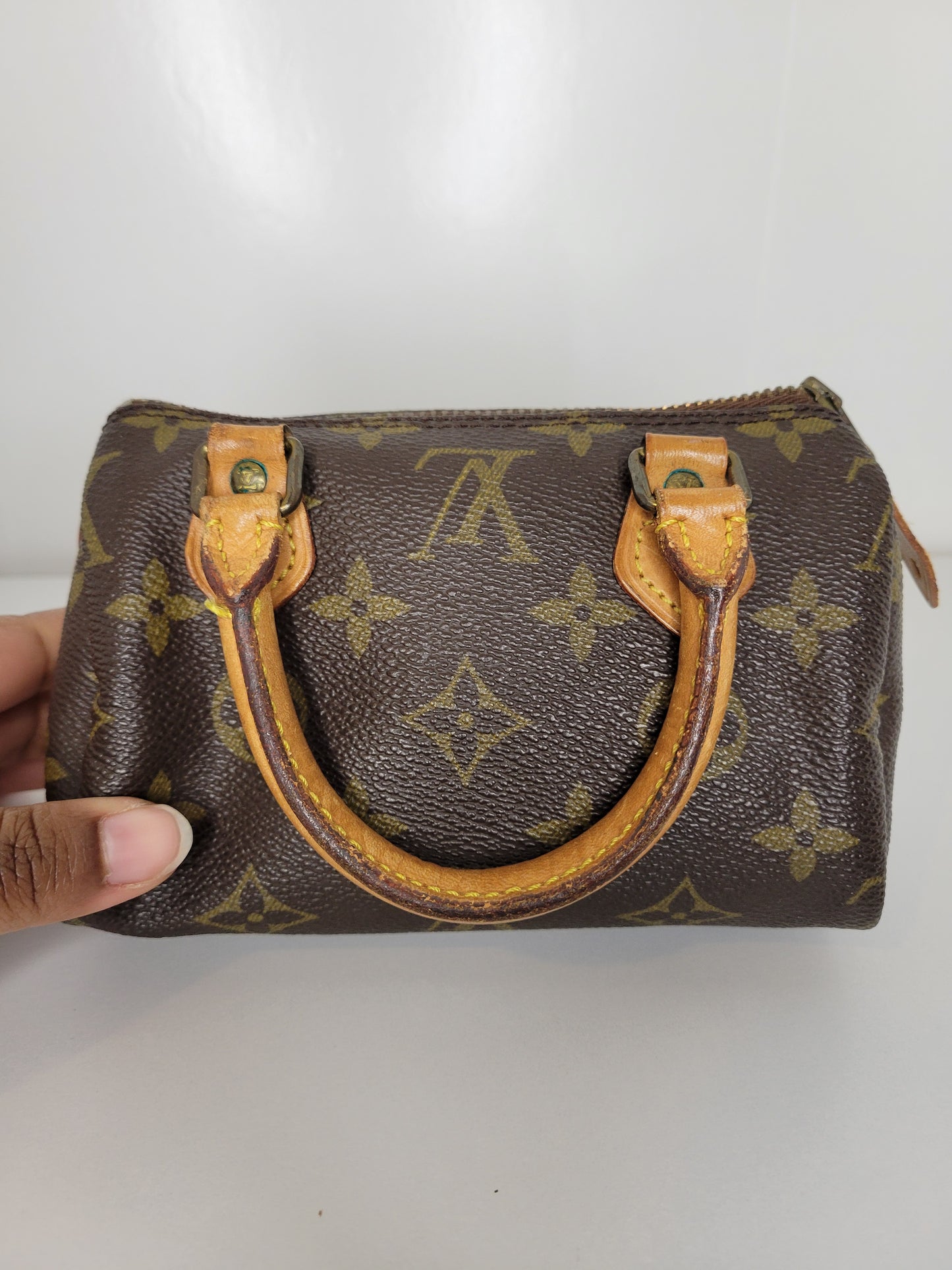 Louis Vuitton Mini Speedy Monogram w/ Strap