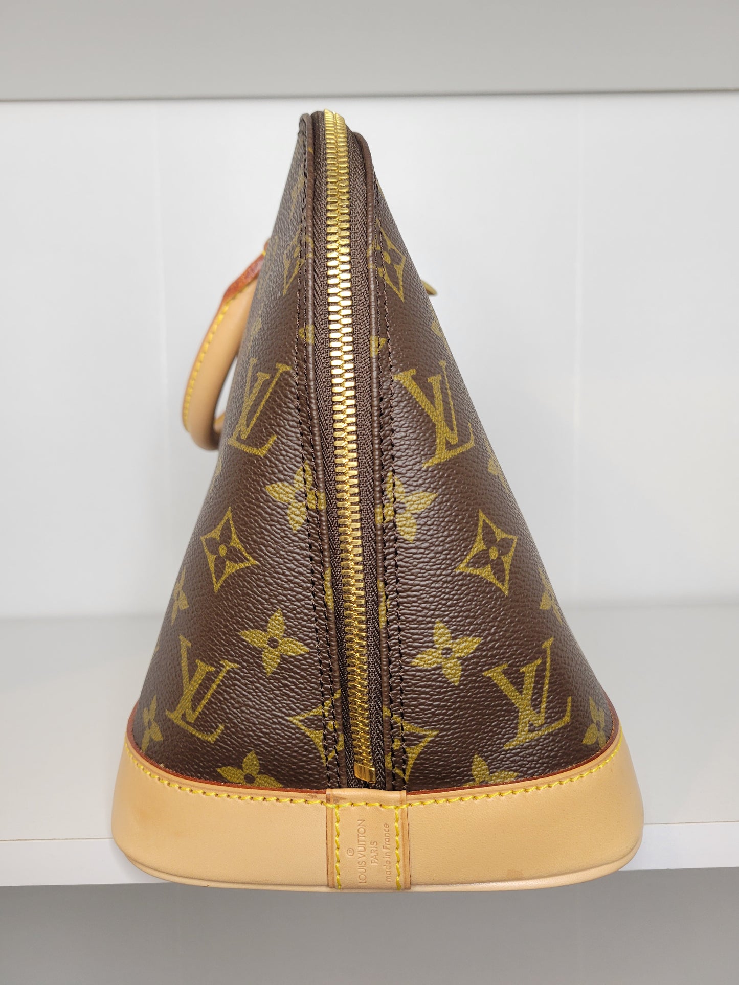 Louis Vuitton Monogram Alma Handbag VI0996