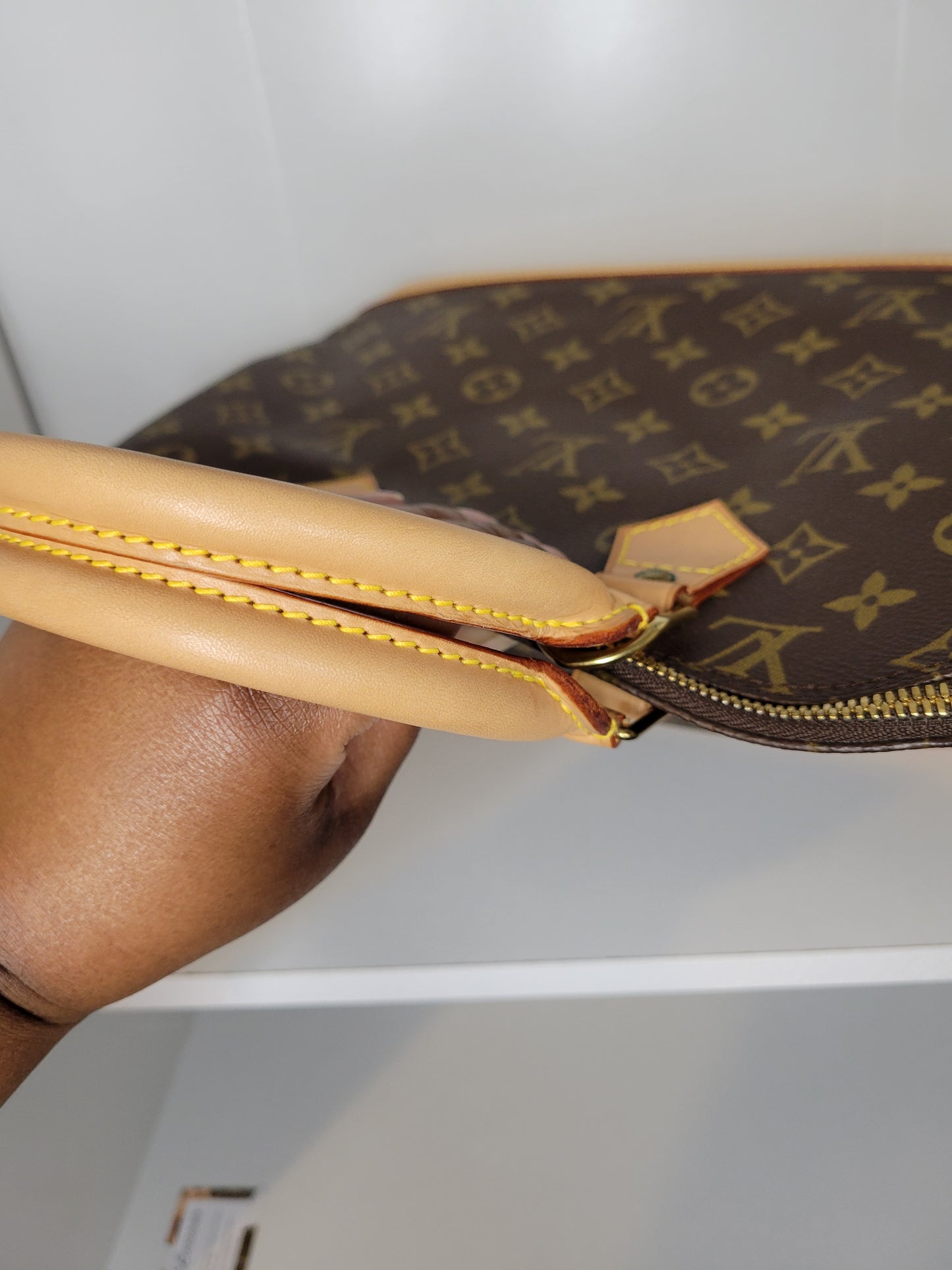 Louis Vuitton Monogram Alma Handbag VI0996