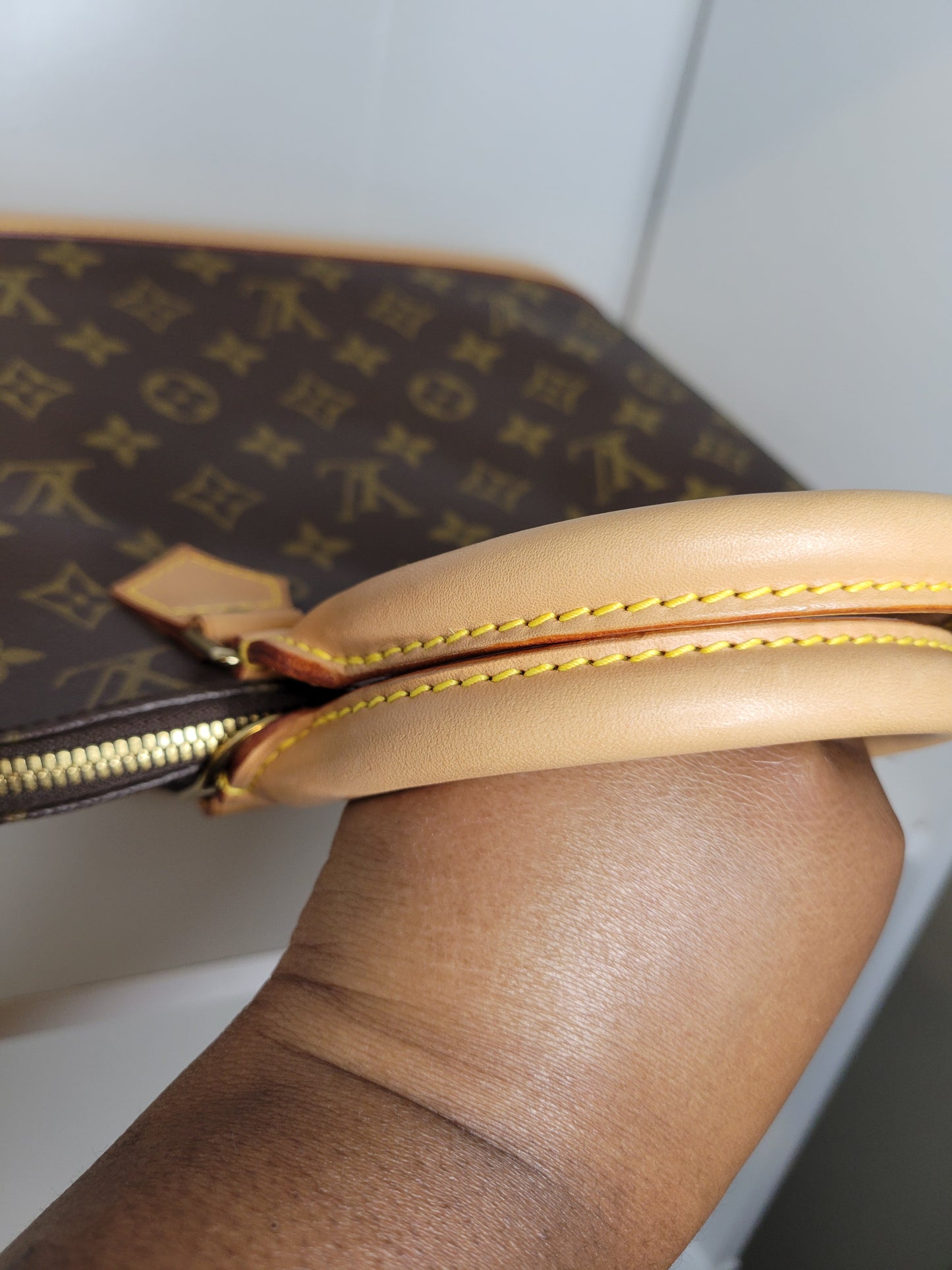 Louis Vuitton Monogram Alma Handbag VI0996