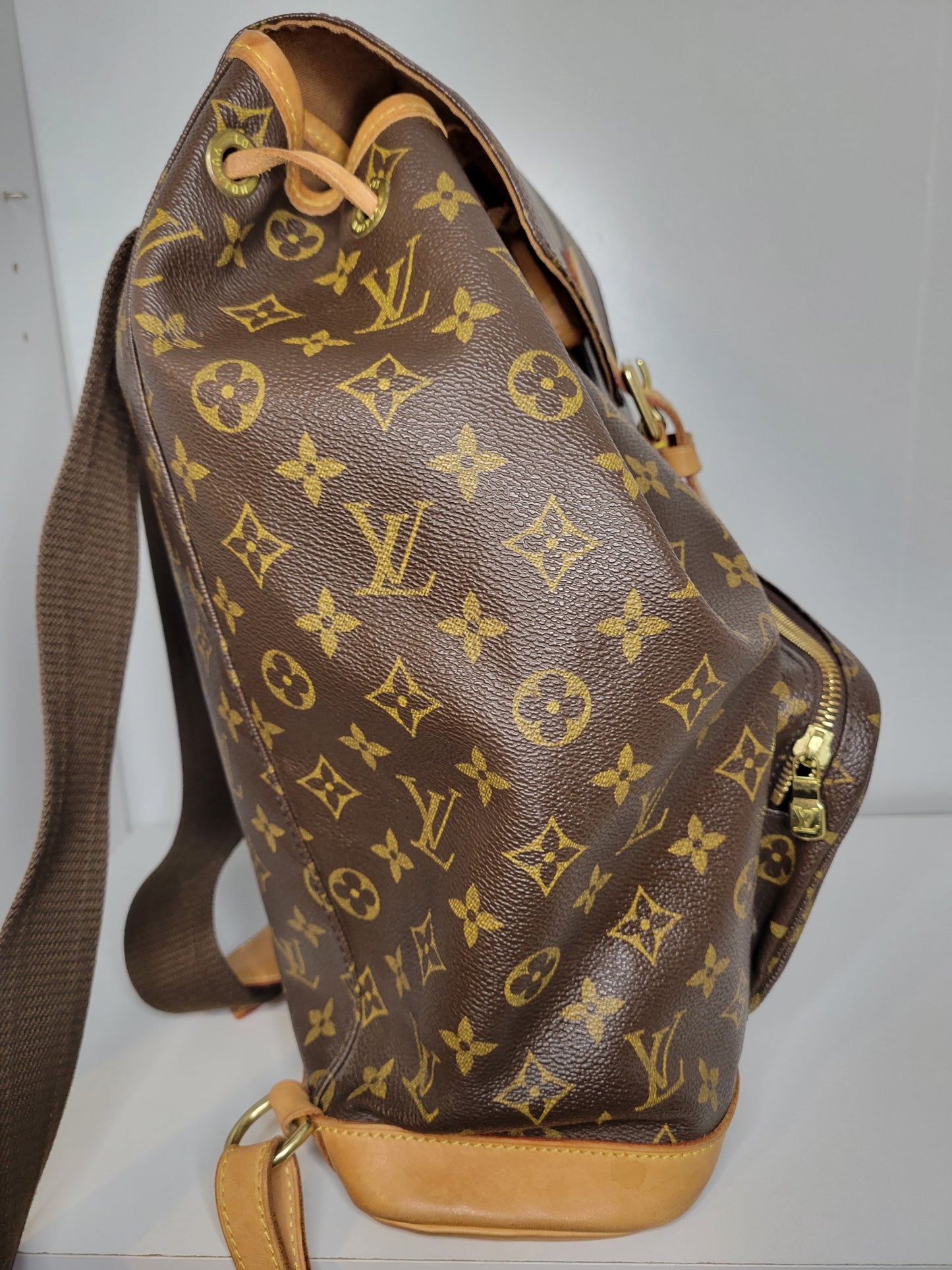 Louis Vuitton Monogram Montsouris GM Backpack SP0033