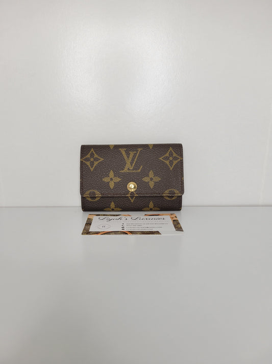 Louis Vuitton Monogram Six Key Holder CT0917