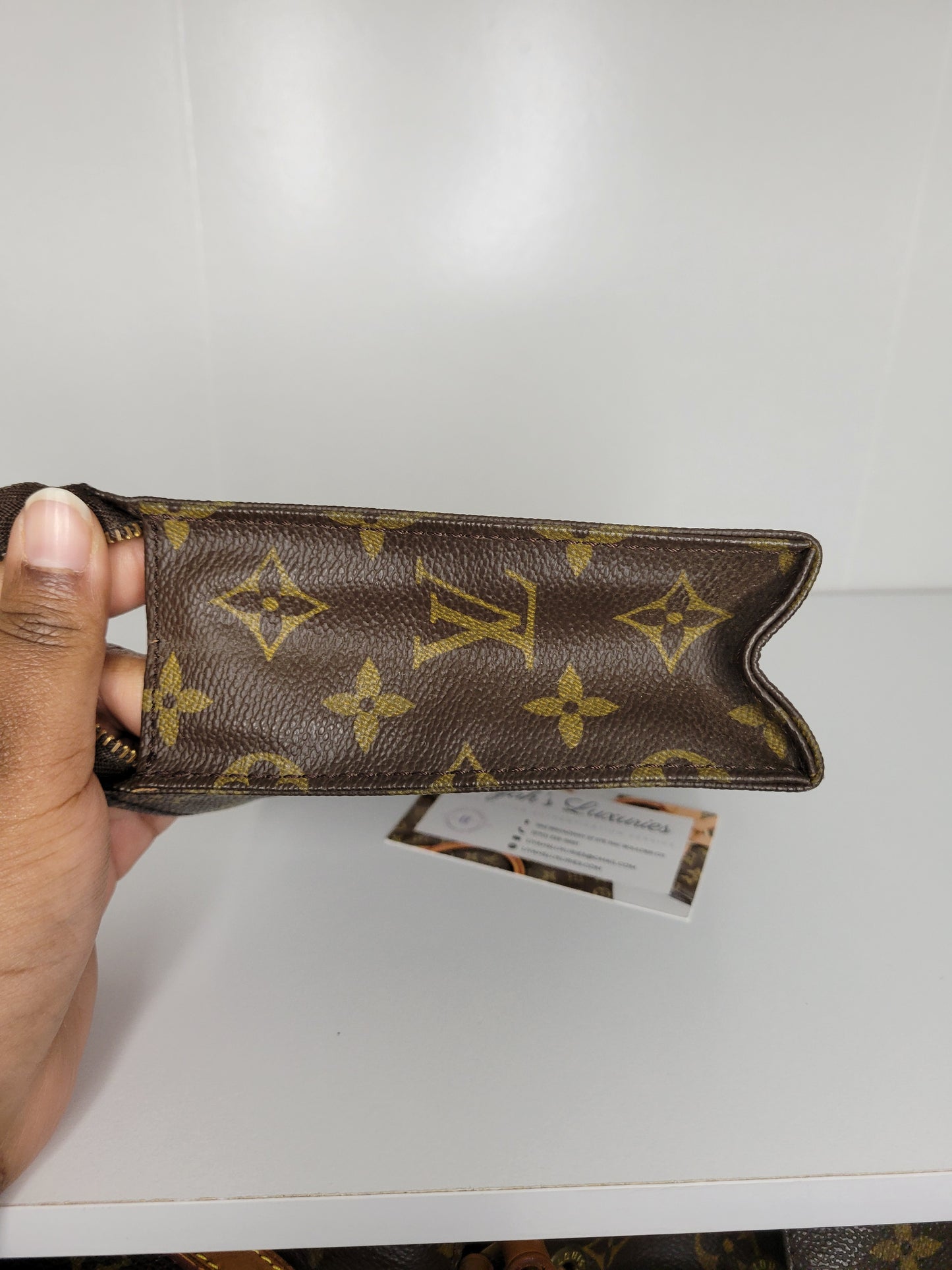 Louis Vuitton Monogram Toiletry 19 TH8904