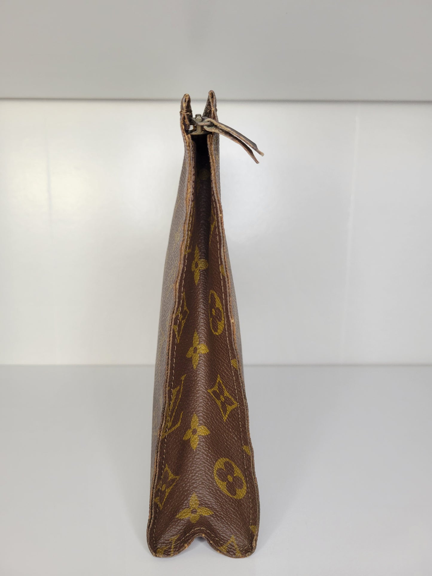 Louis Vuitton Vintage Monogram Toiletry 26