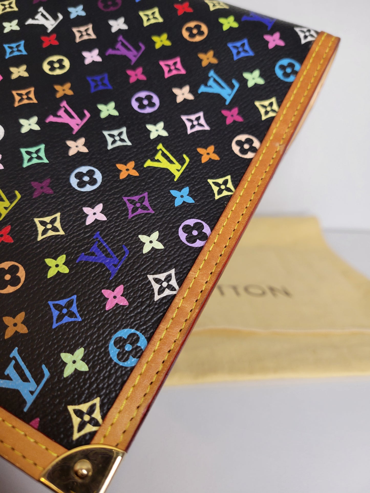 Louis Vuitton Black Multicolore Agenda GM TH0065 🦄