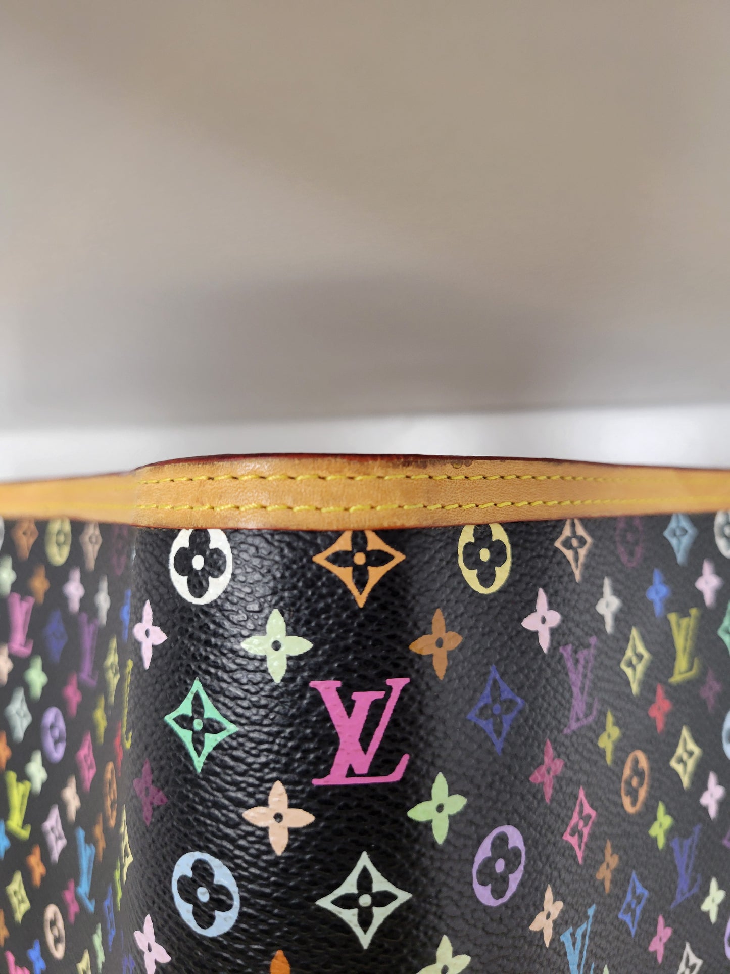 Louis Vuitton Black Multicolore Agenda GM TH0065 🦄