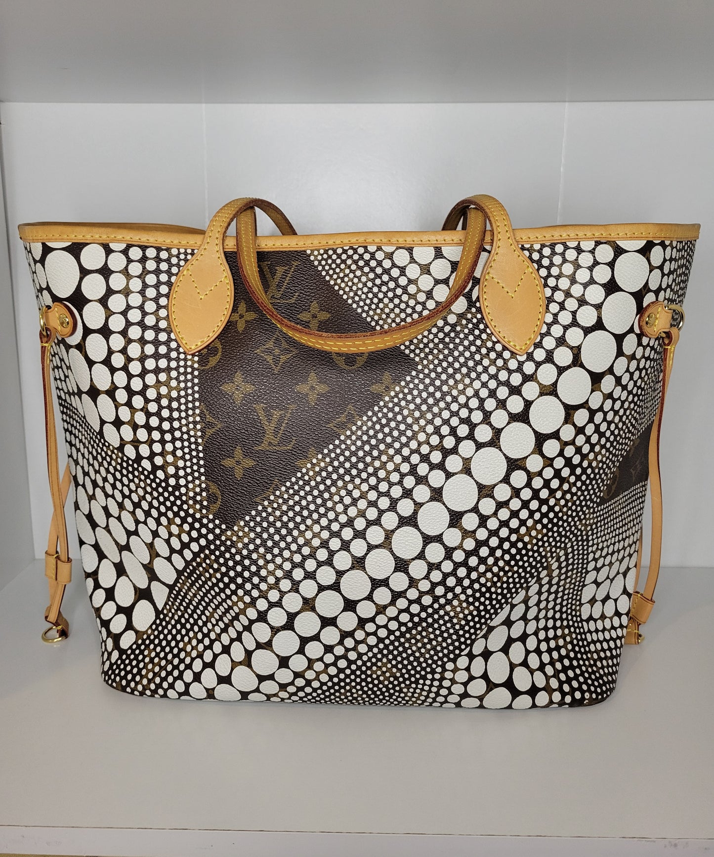 Louis Vuitton White Pumpkin Dot Wave Kusama Neverfull MM GI2182