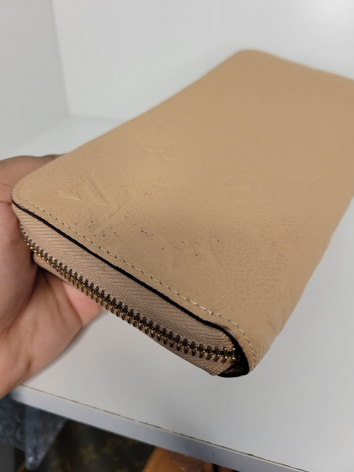 Louis Vuitton Empreinte Beige Zippy Wallet SP5107