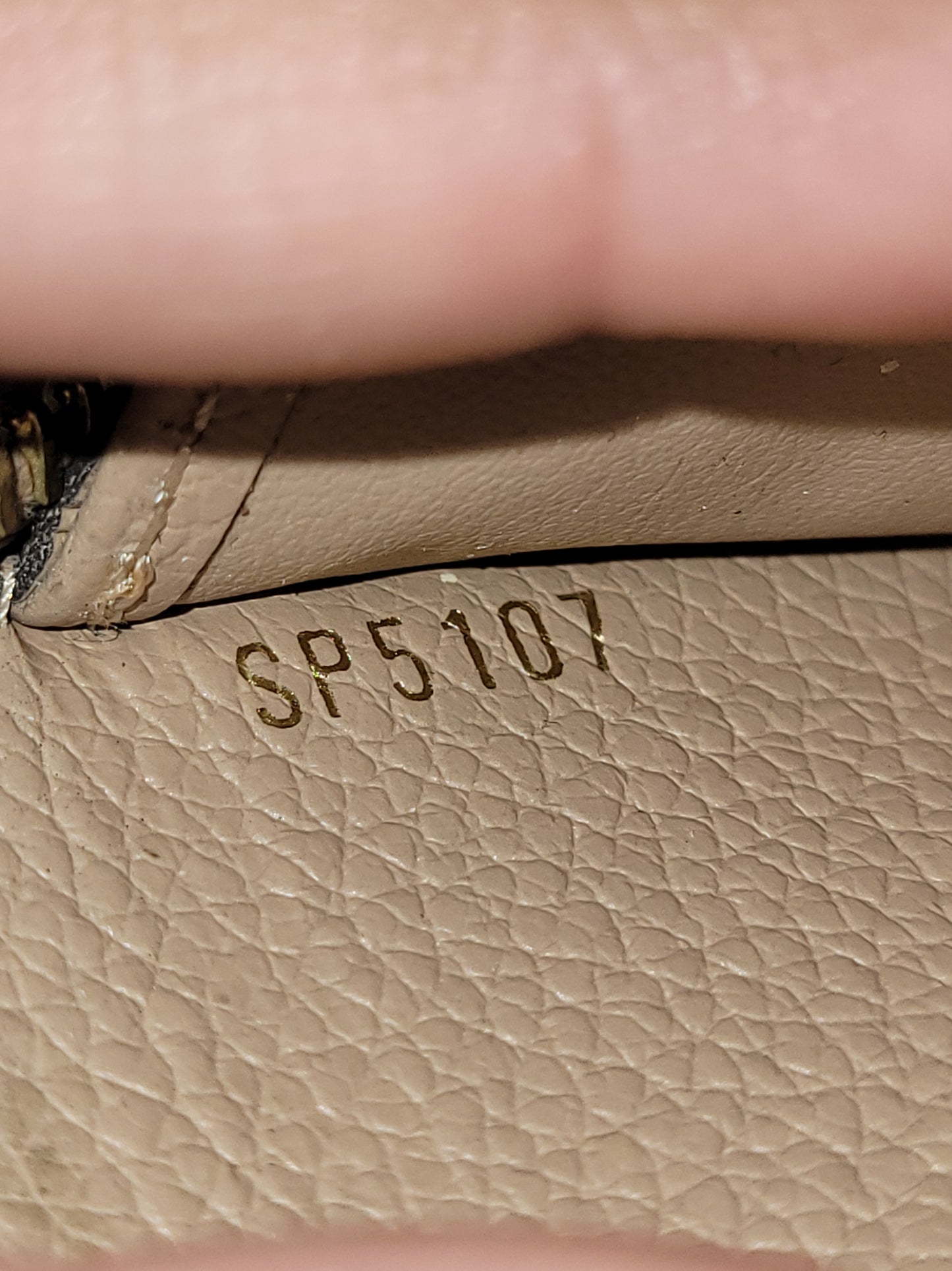 Louis Vuitton Empreinte Beige Zippy Wallet SP5107