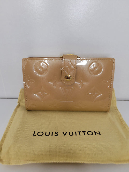 Louis Vuitton Beige French Kisslock Wallet MI0095