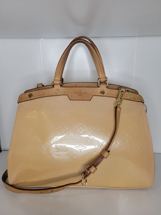 Louis Vuitton Rose Florentine / Beige Brea MM AA1170