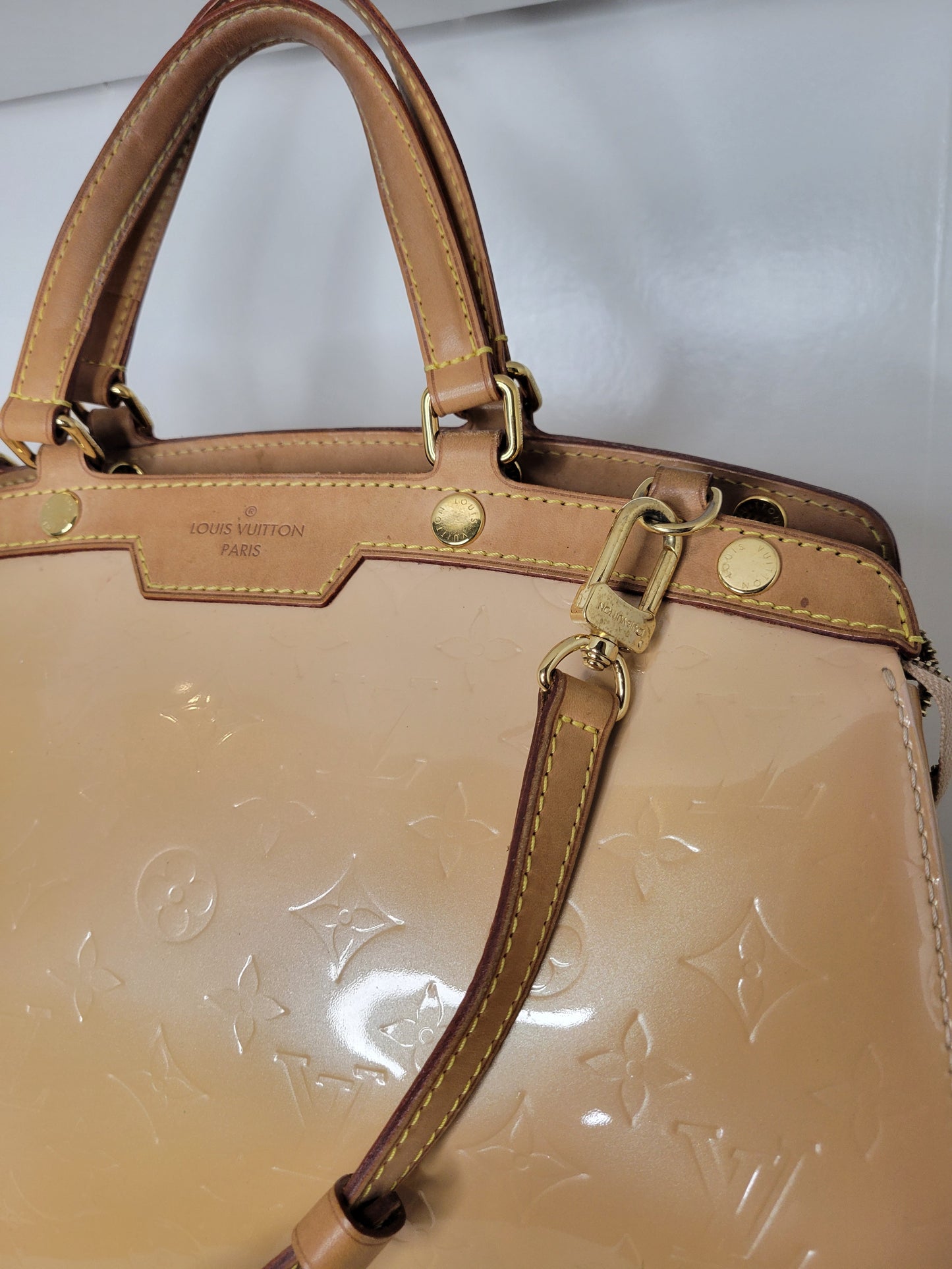 Louis Vuitton Rose Florentine / Beige Brea MM AA1170