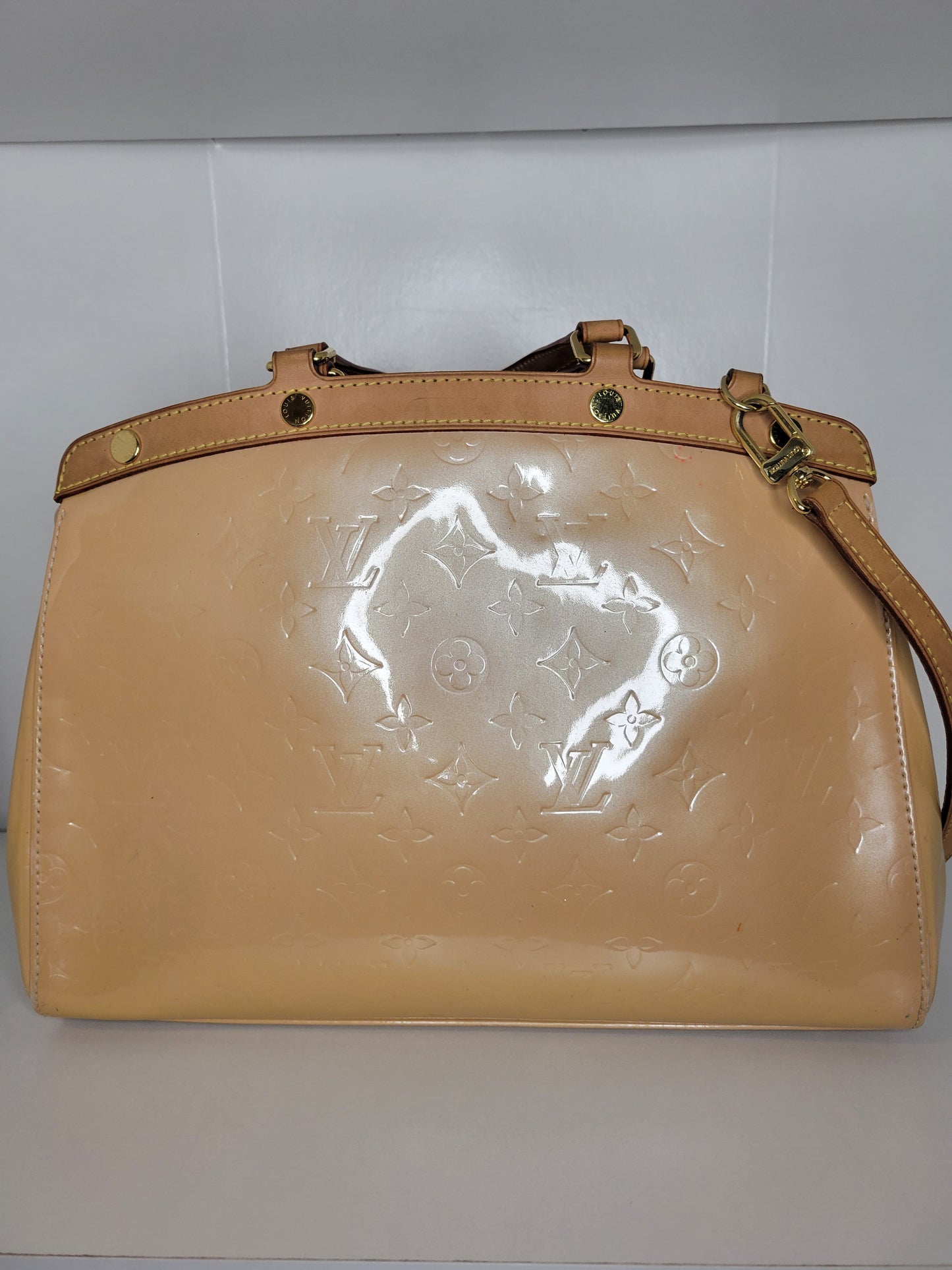 Louis Vuitton Rose Florentine / Beige Brea MM AA1170