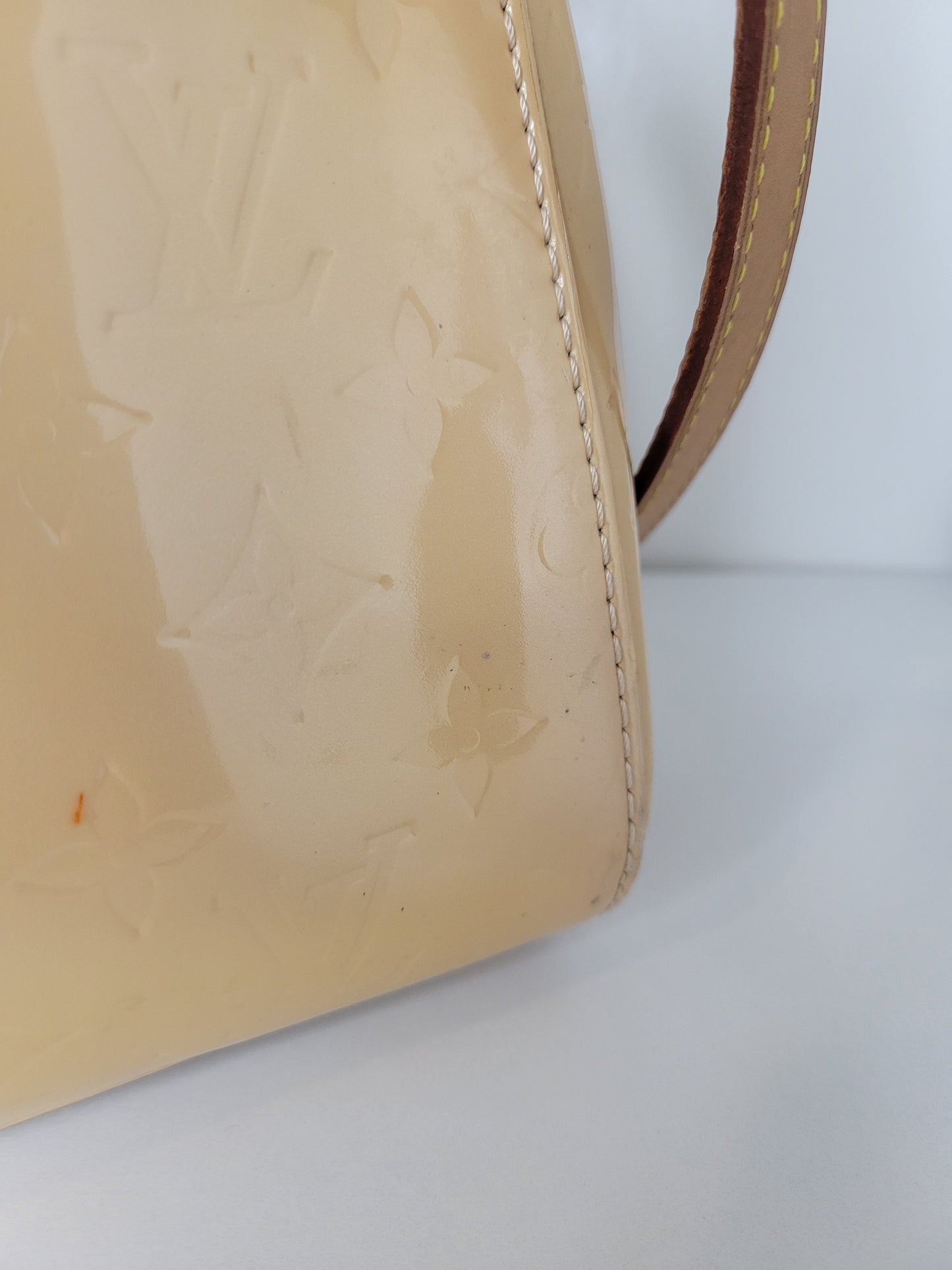 Louis Vuitton Rose Florentine / Beige Brea MM AA1170