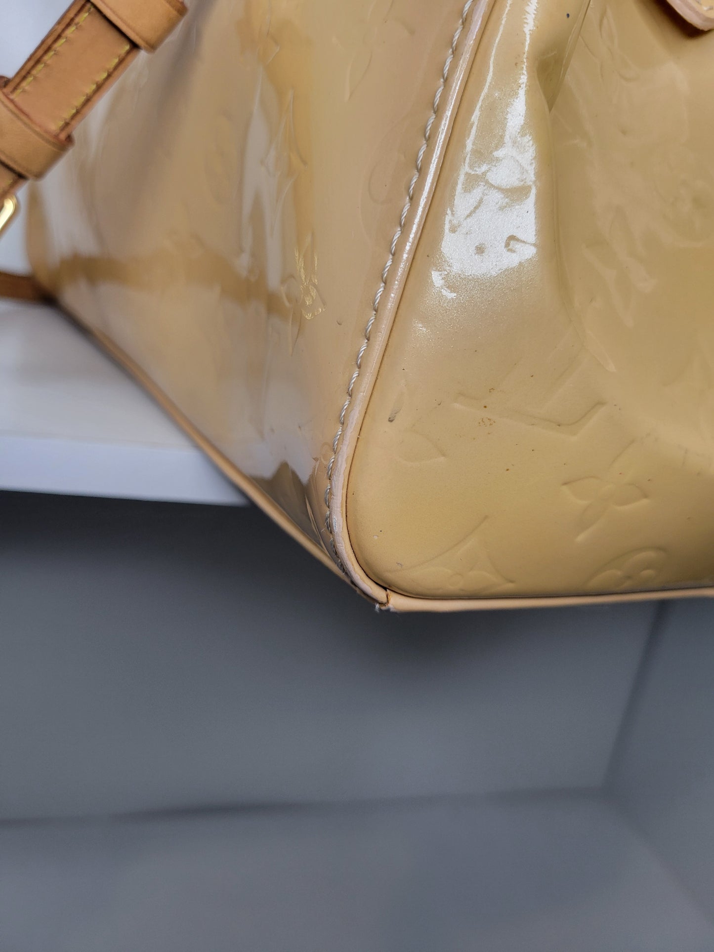 Louis Vuitton Rose Florentine / Beige Brea MM AA1170