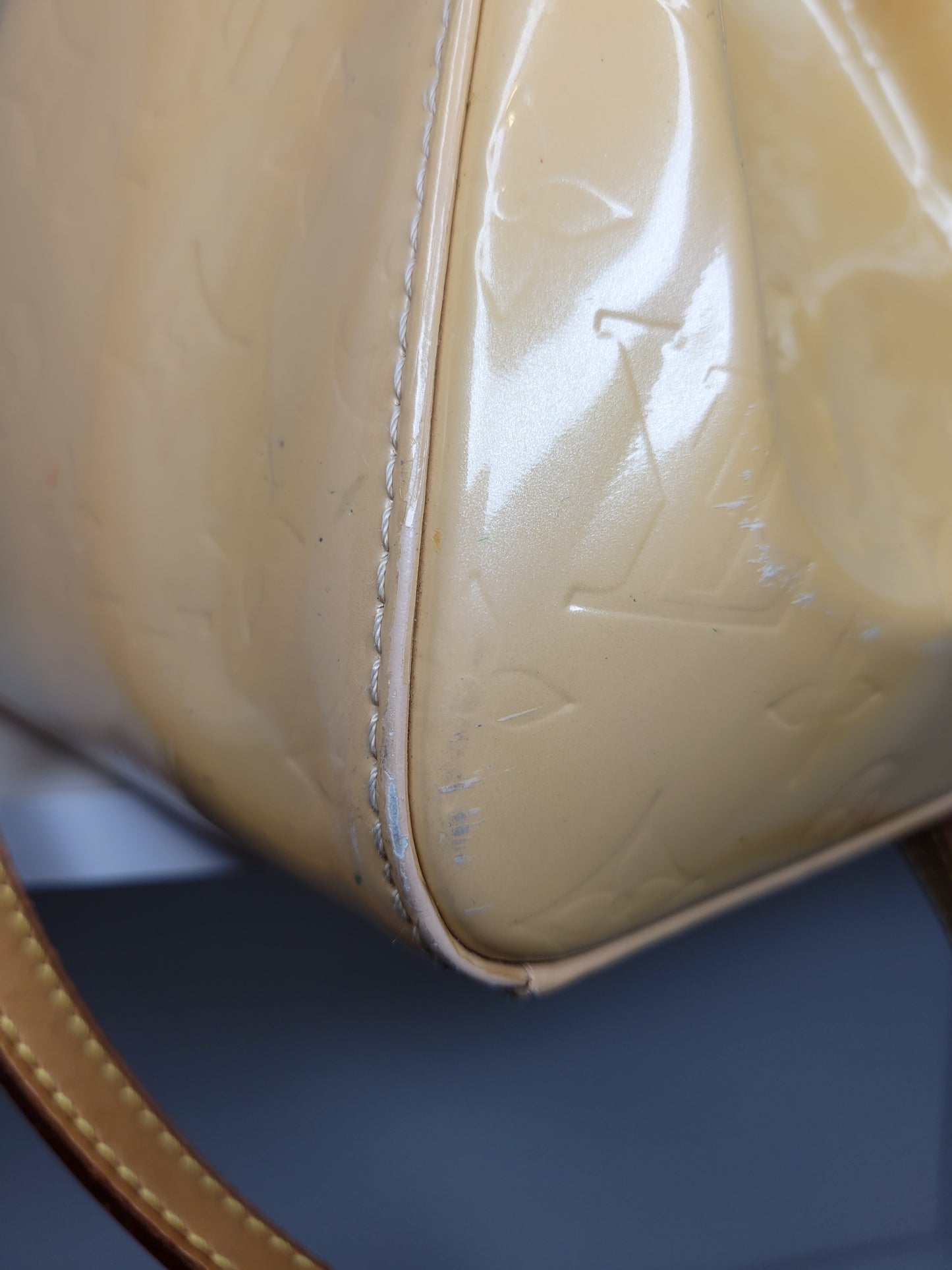 Louis Vuitton Rose Florentine / Beige Brea MM AA1170