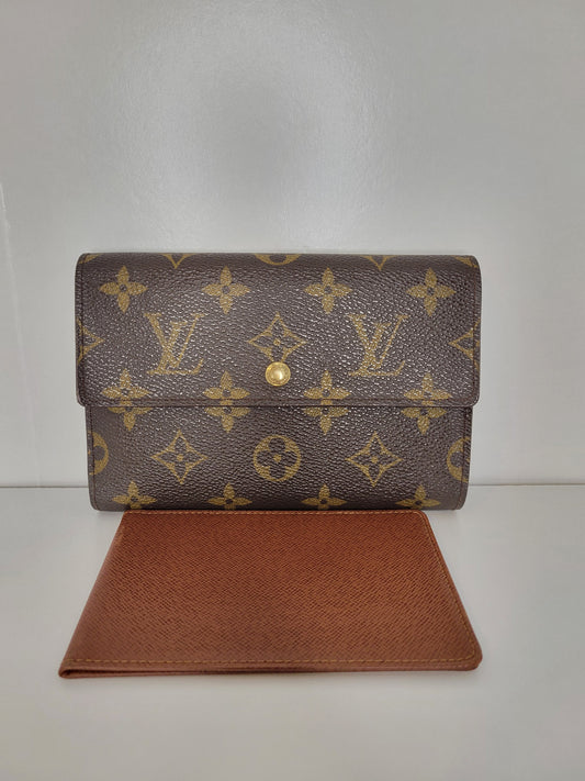 Louis Vuitton Vintage Monogram Etui Papiers SP0040
