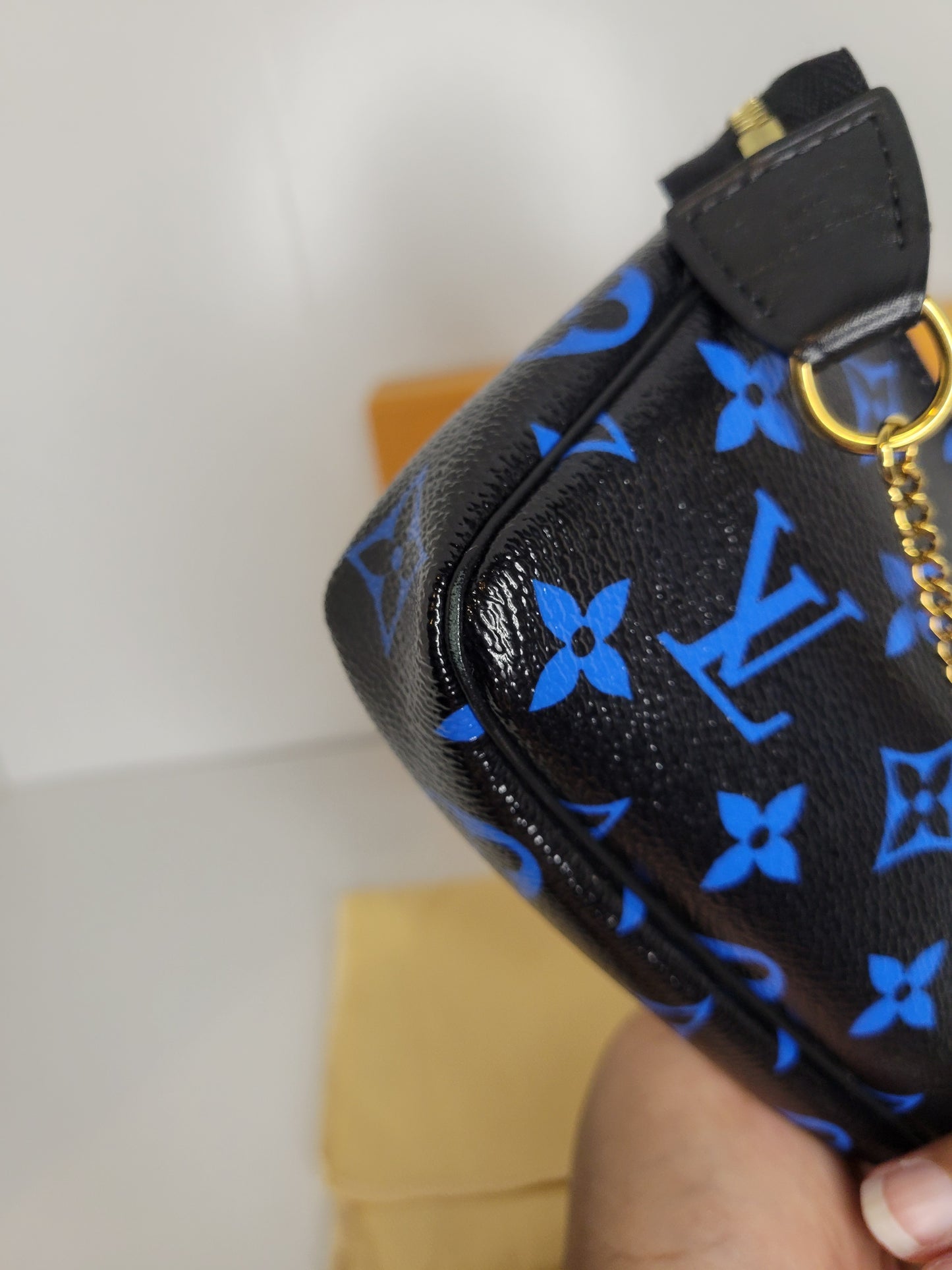 Louis Vuitton Bleu Digital Mini Pochette SF0166