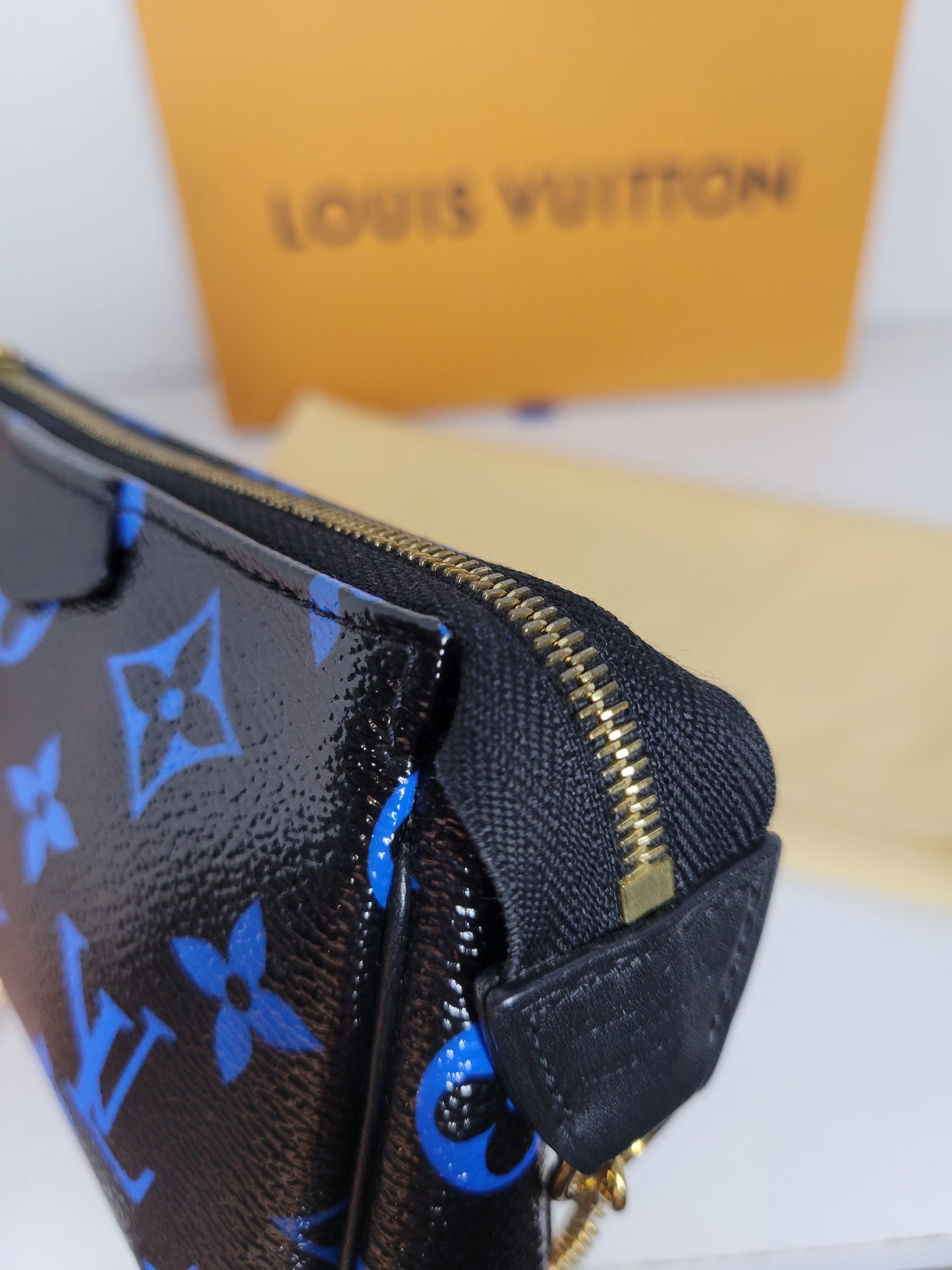 Louis Vuitton Bleu Digital Mini Pochette SF0166