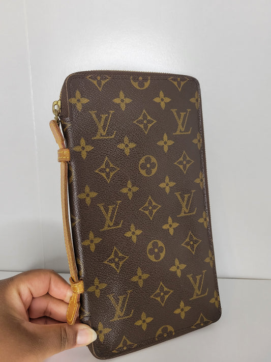 Louis Vuitton Vintage Travel Organizer Wallet MI1907