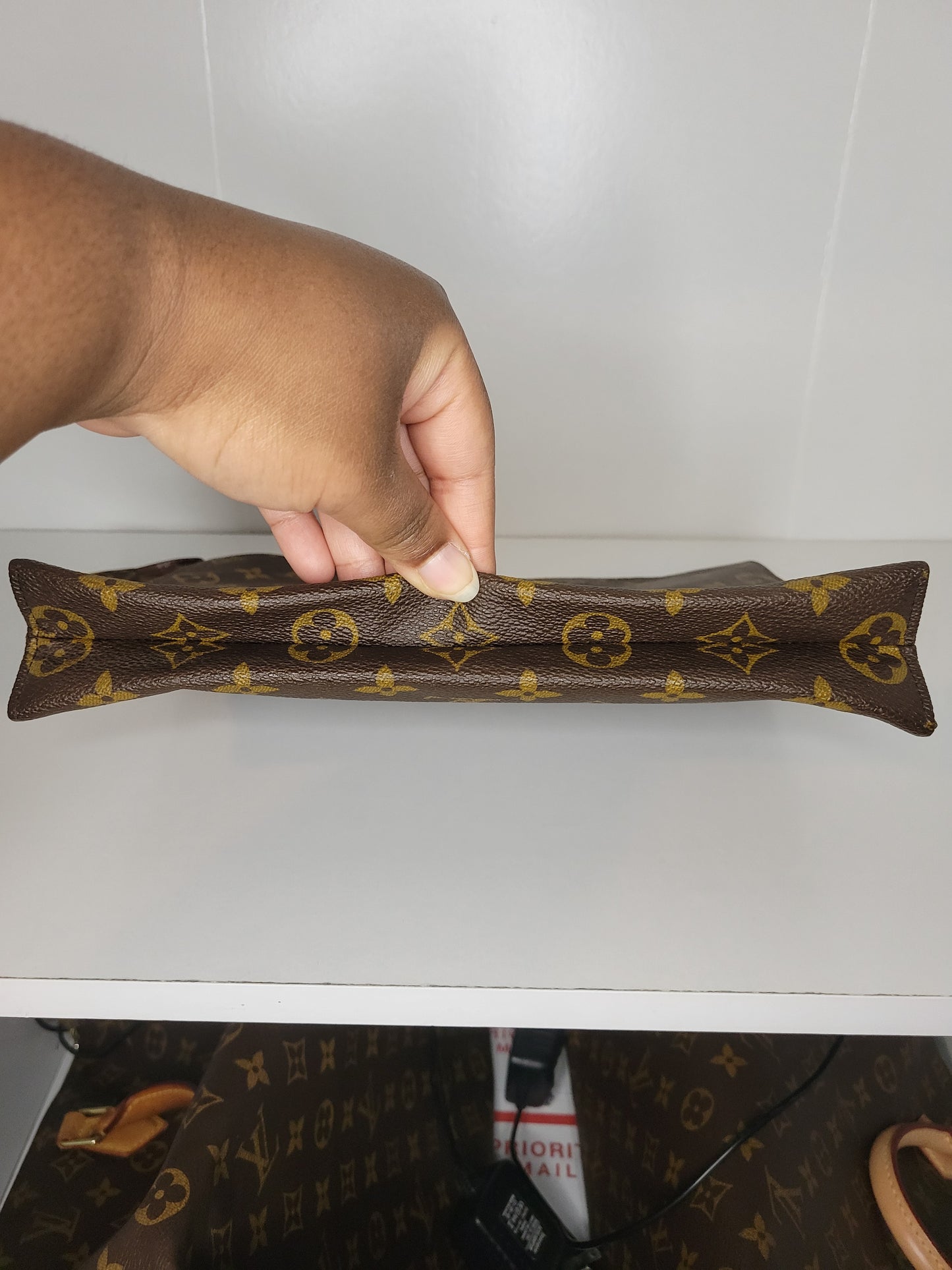 Louis Vuitton Saks Fifth Ave Toiletry 26