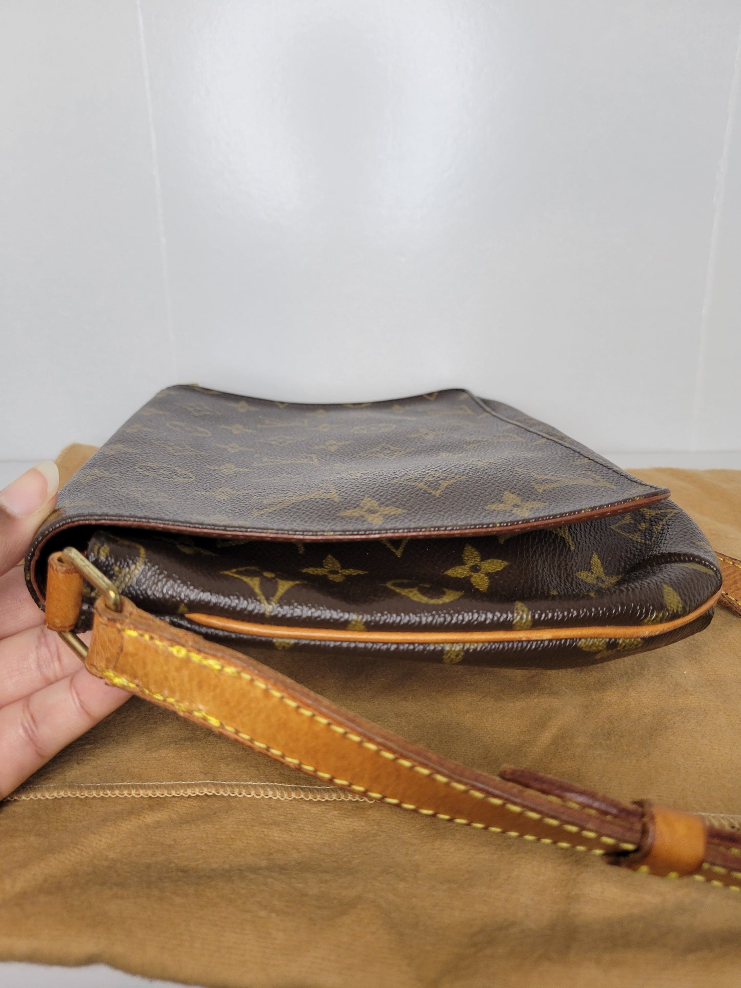 Louis Vuitton Musette Tango SD0033