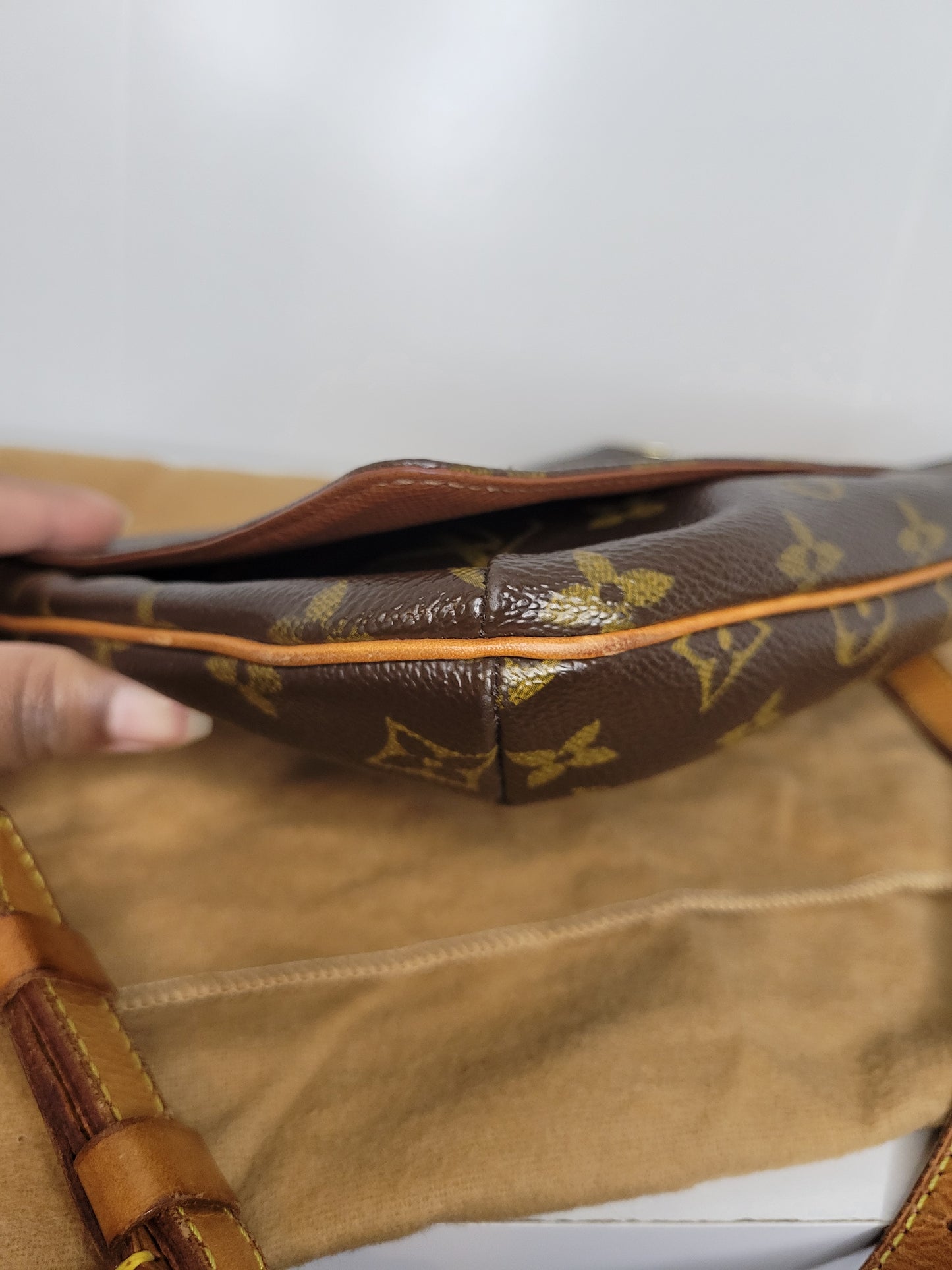 Louis Vuitton Musette Tango SD0033