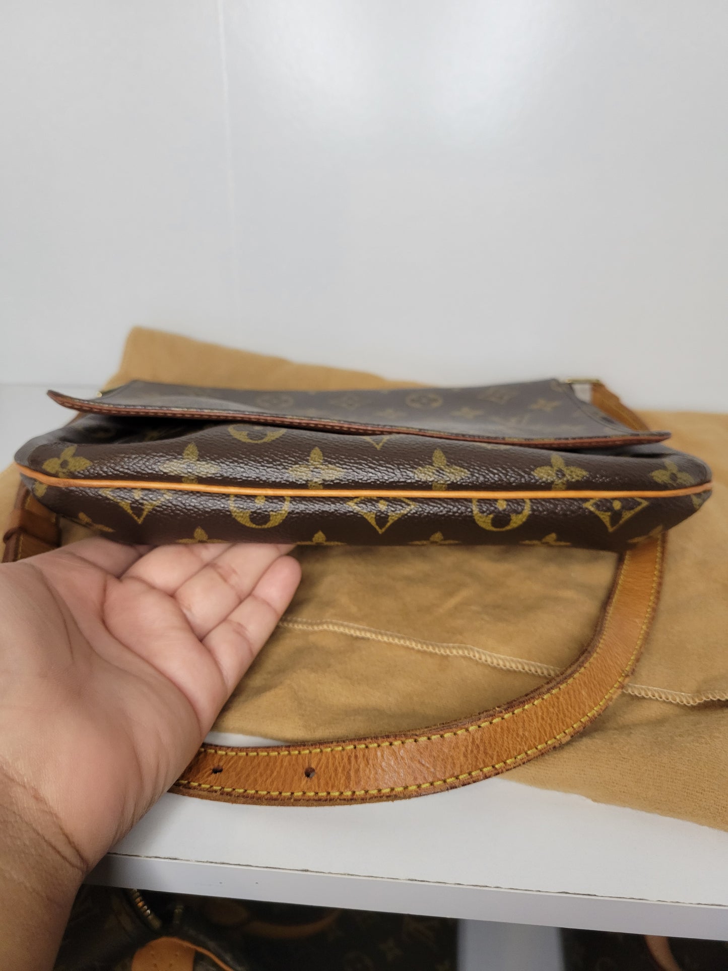 Louis Vuitton Musette Tango SD0033