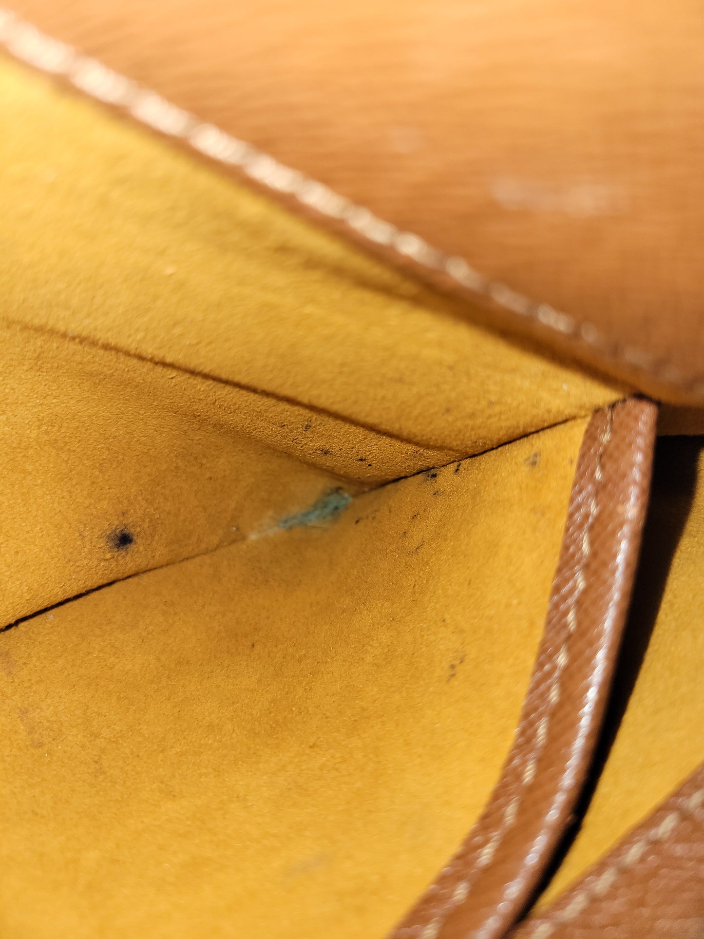 Louis Vuitton Musette Tango SD0033