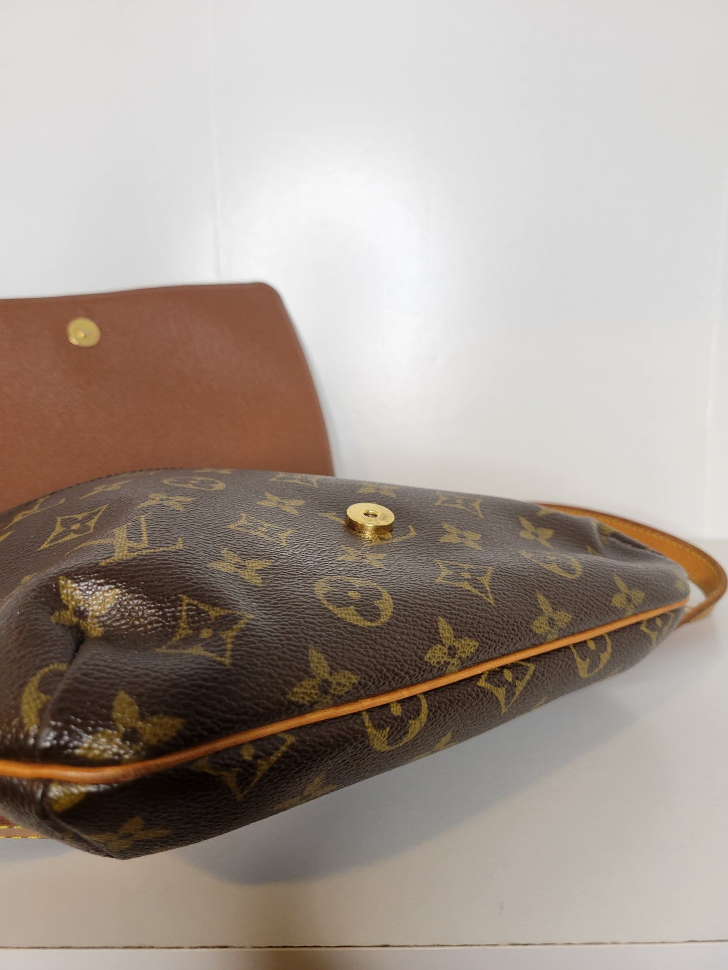 Louis Vuitton Musette Tango SD0033